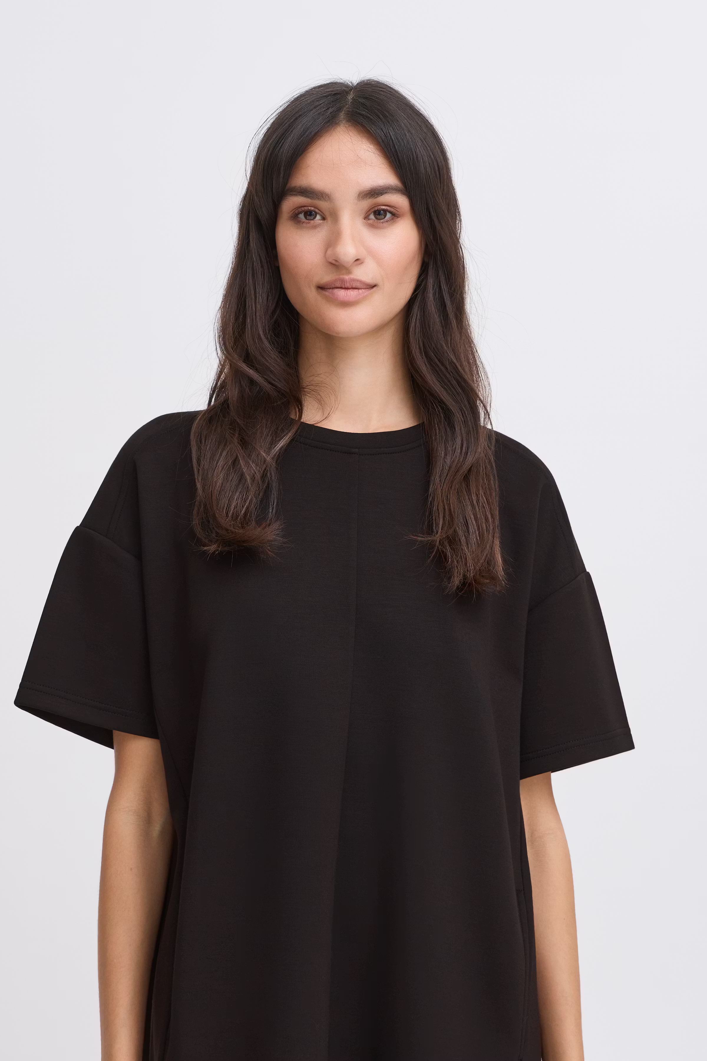 BYPUSTI Kjole LOOKBOOK DETAIL 20816660-200451