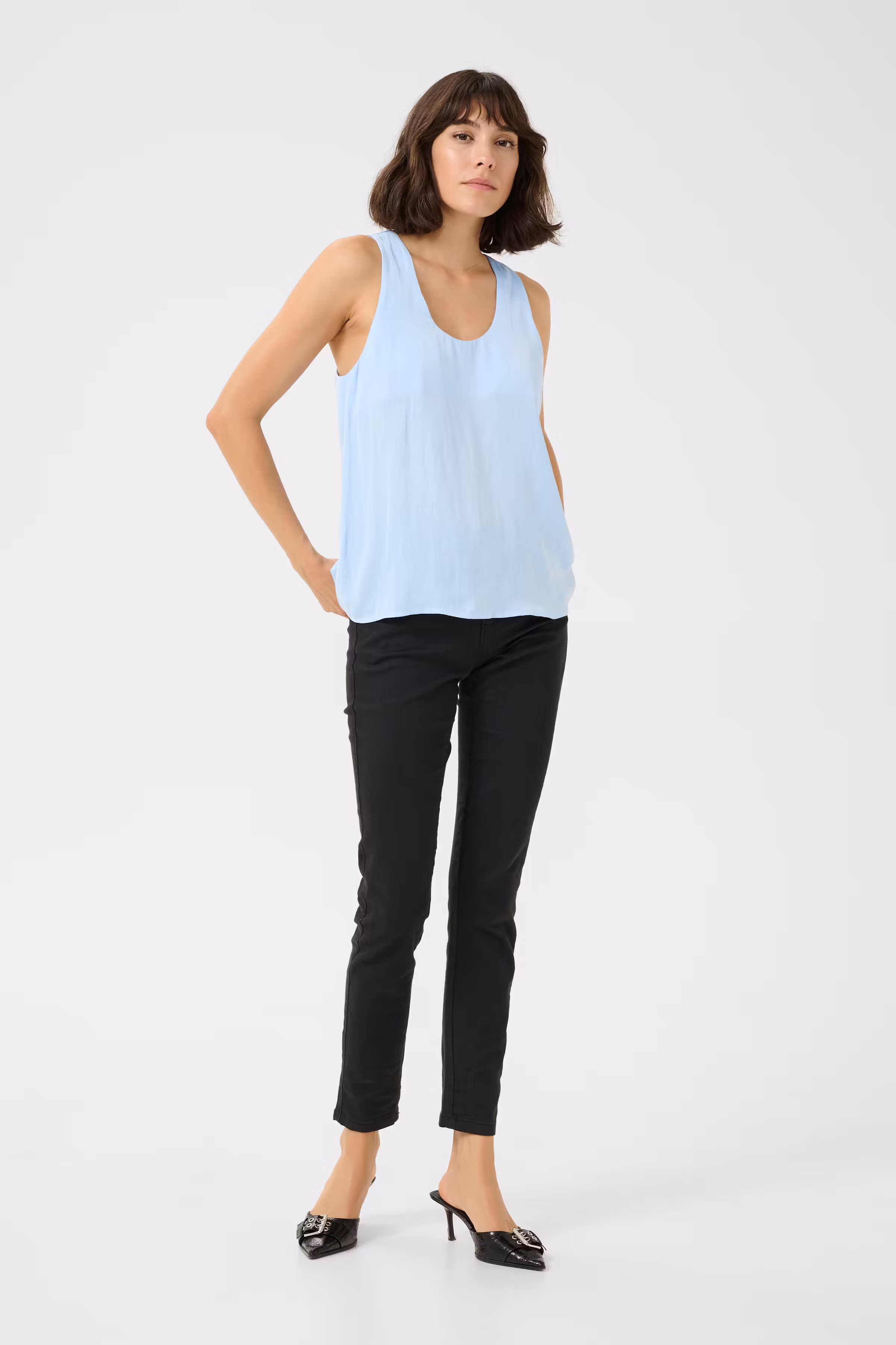 KAallie Blus LOOKBOOK FRONT 10509832-164016