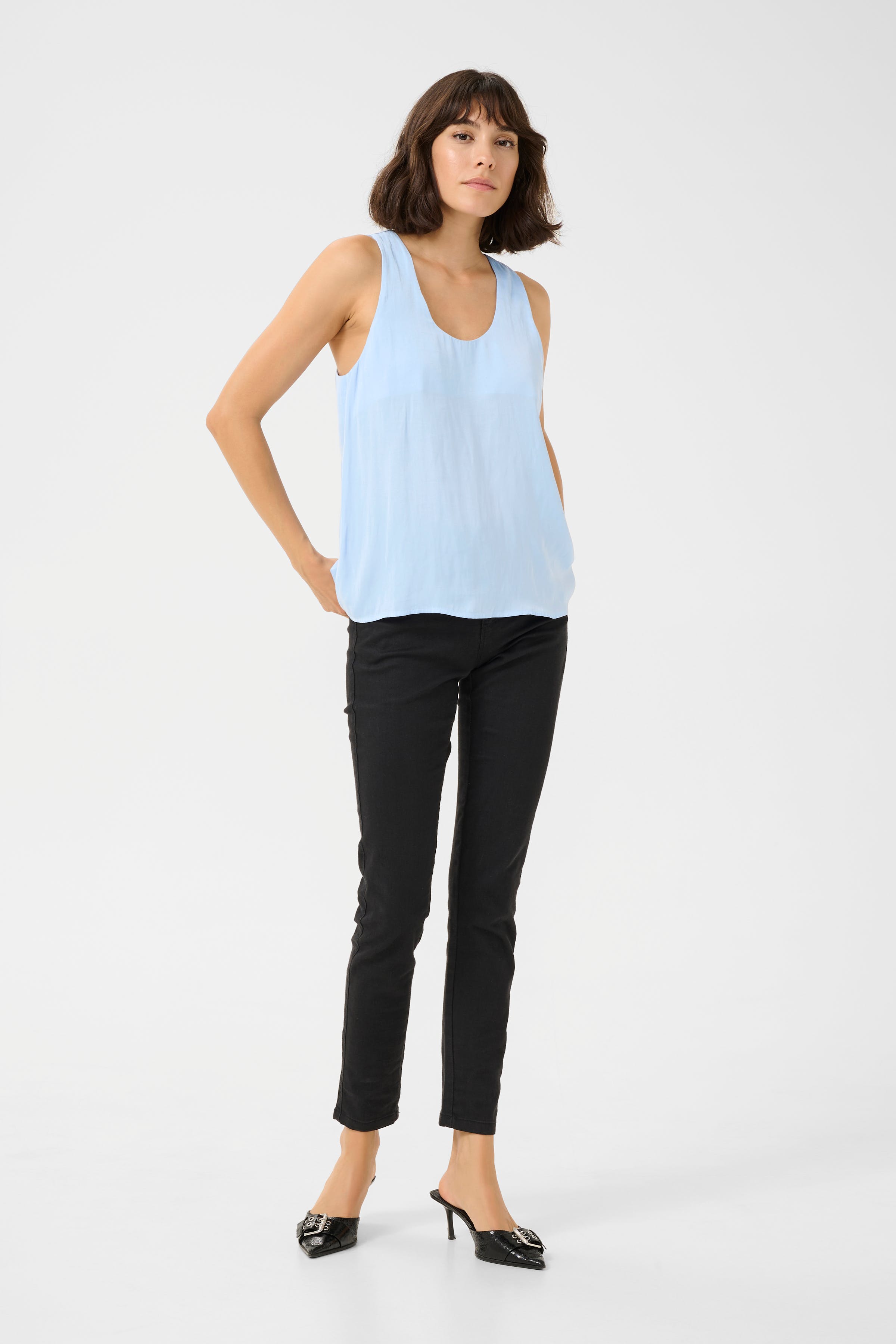 KAallie Blouse LOOKBOOK FRONT 10509832-164016