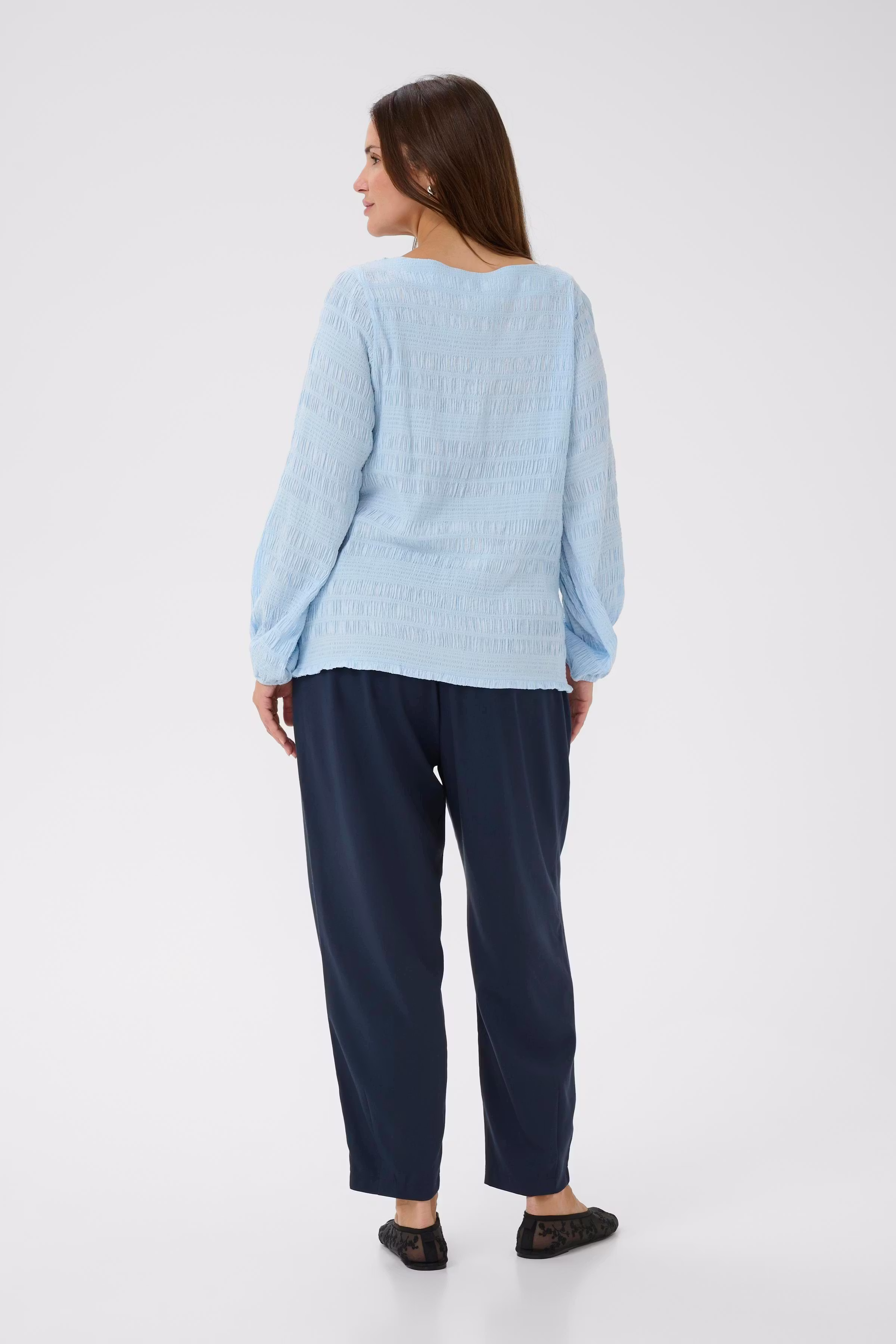 KCjourtney Bluse LOOKBOOK BACK 10584027-144005