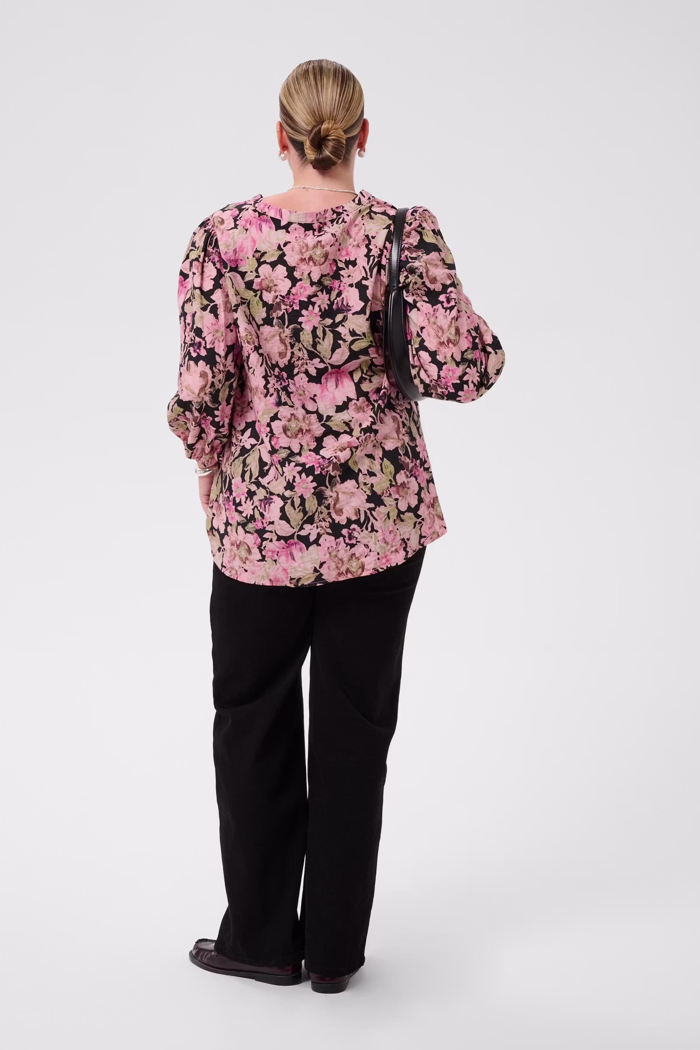 KCsarina Bluse LOOKBOOK BACK 10584357-109806