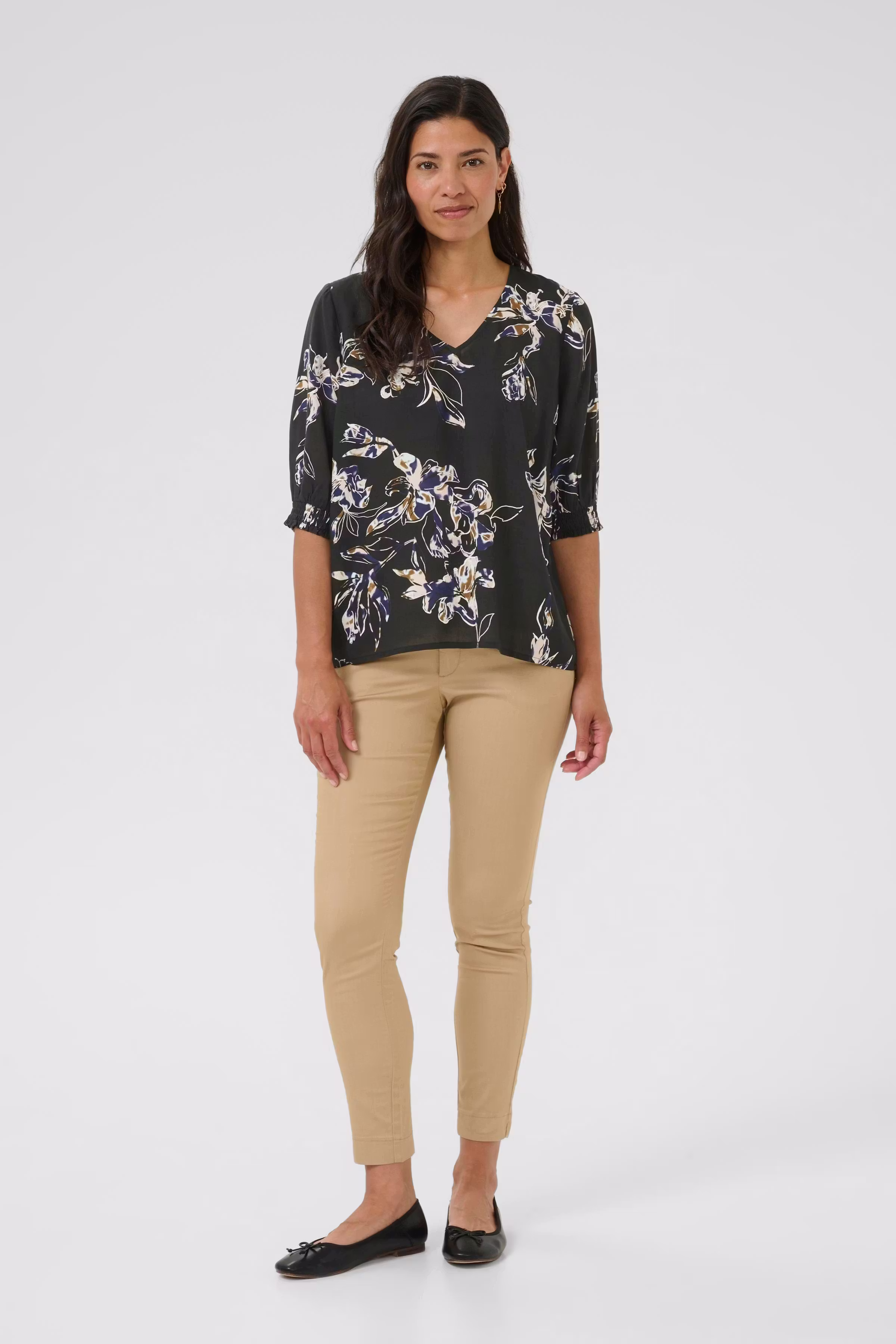 BPtrudy Blouse LOOKBOOK FRONT 40200012-108403