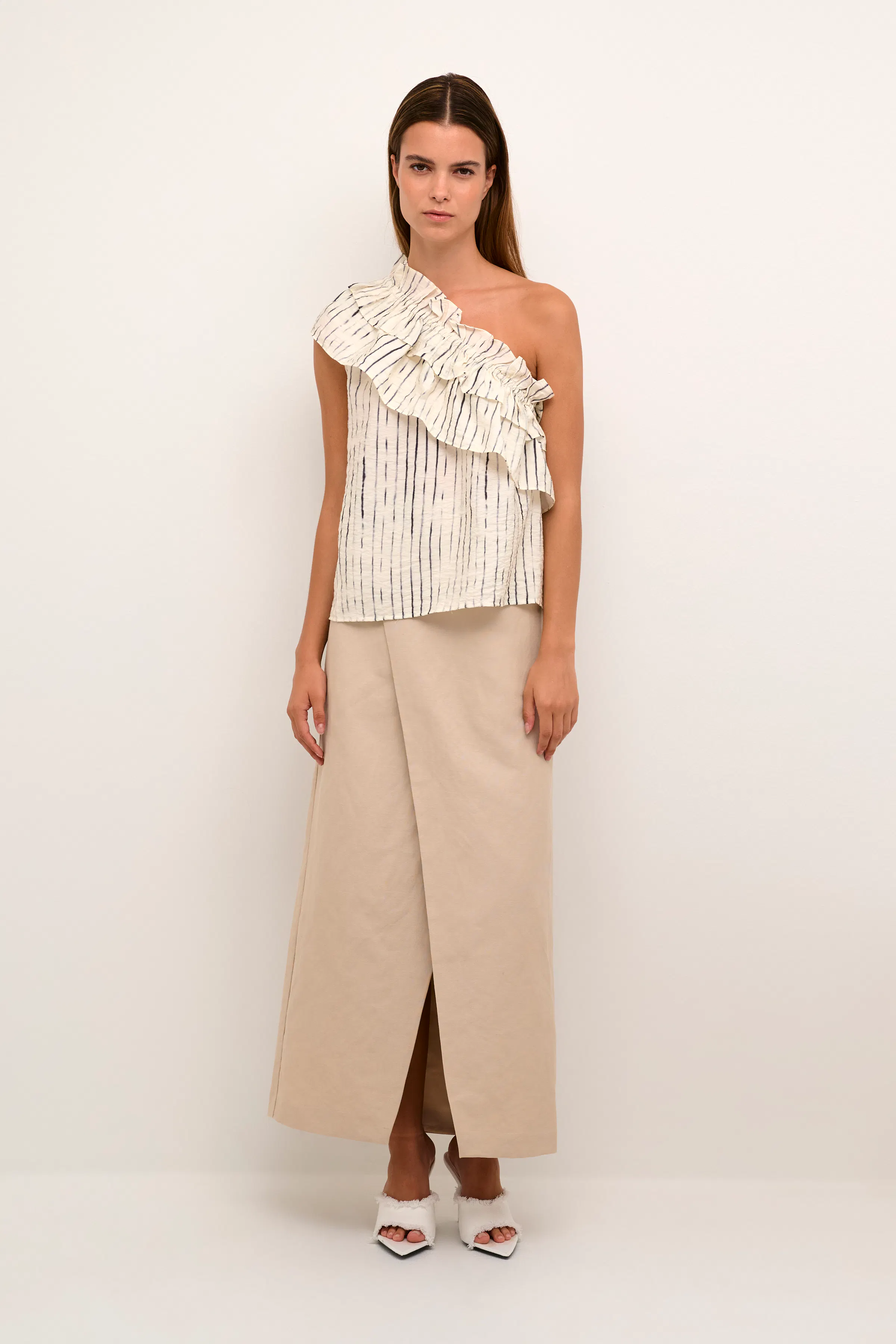OslaKB Bluse LOOKBOOK FRONT 10104964-105881