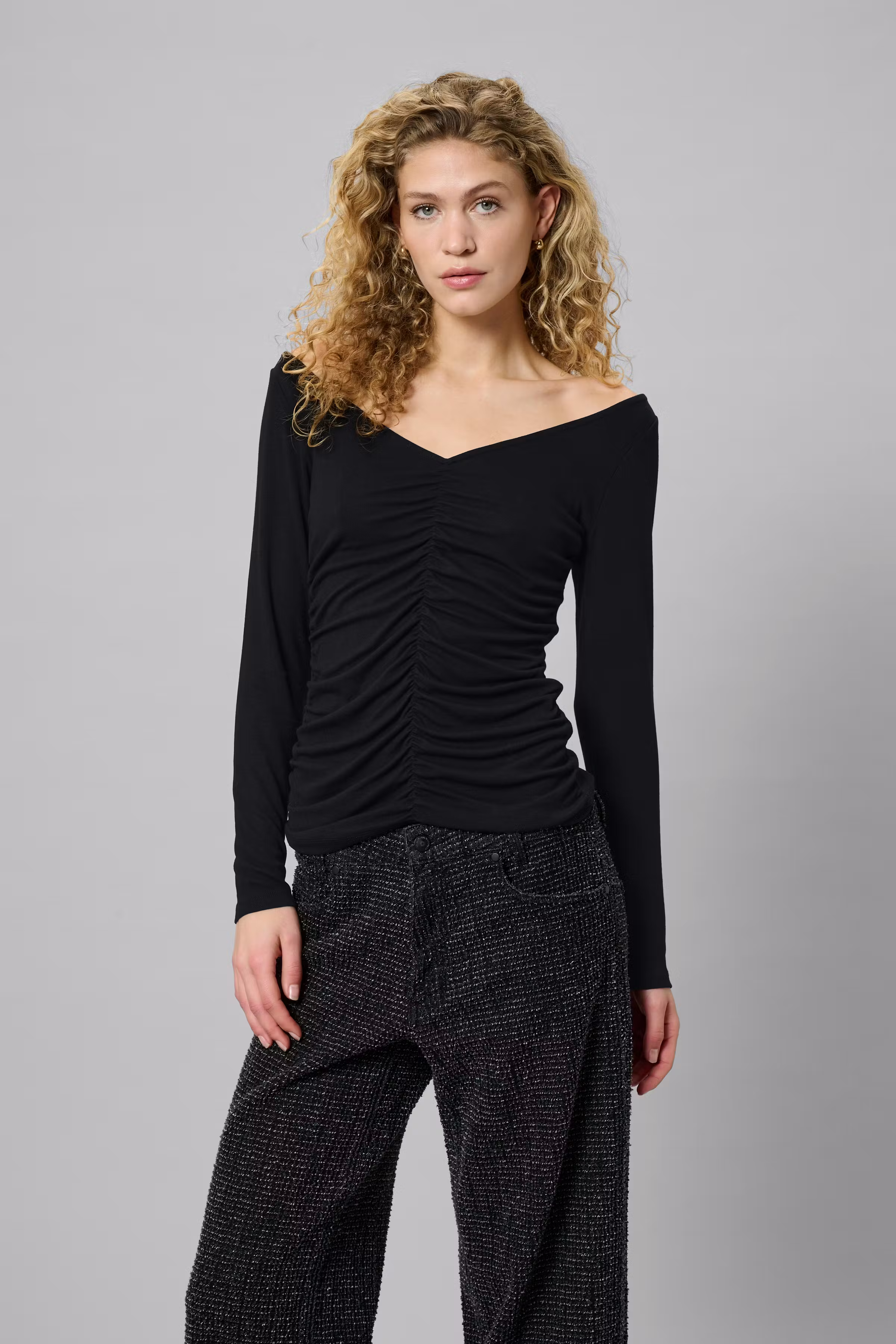 MWGiggo Bluse LOOKBOOK FRONT 10705396-100031