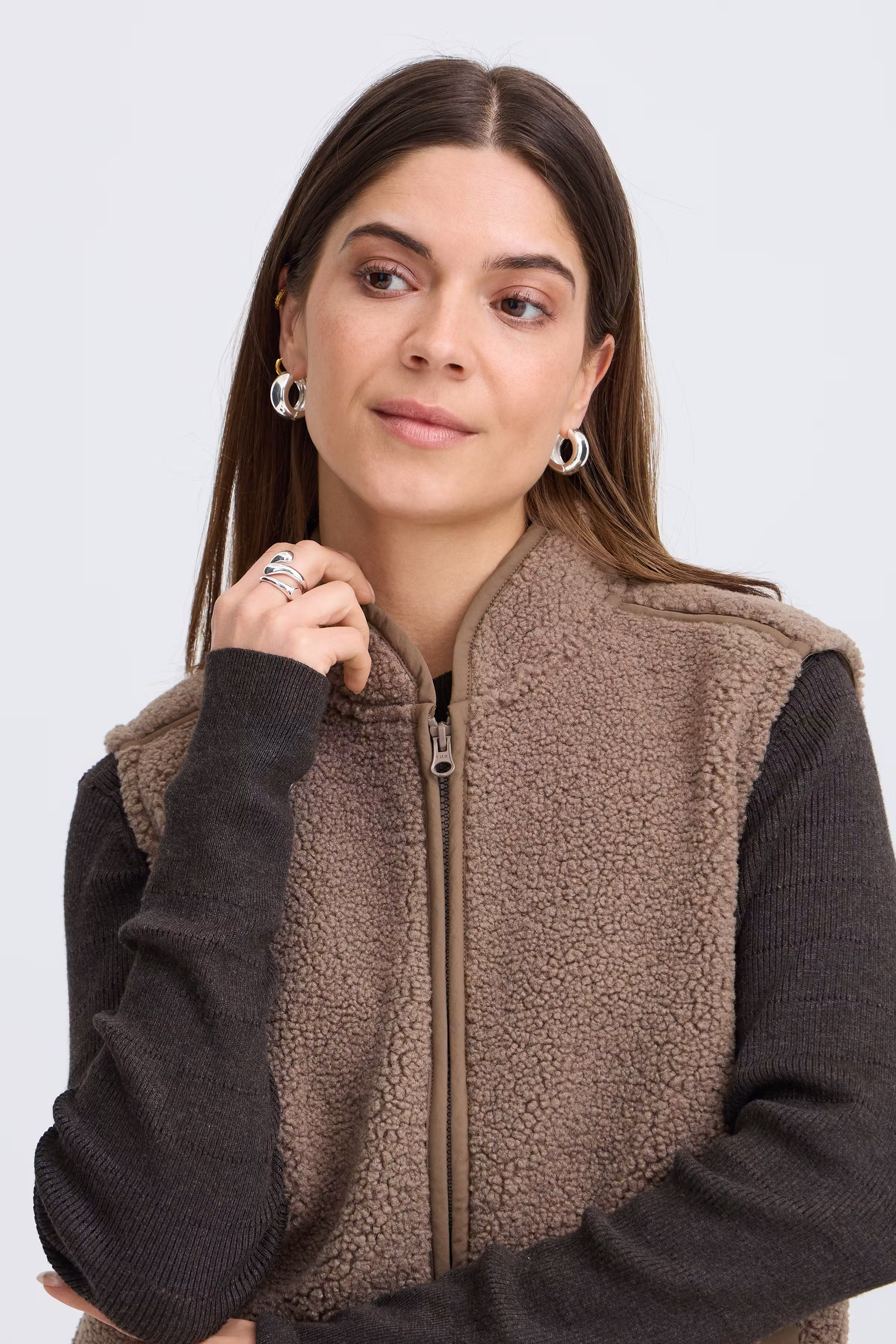 PZELENORA Waistcoat LOOKBOOK DETAIL 50210861-181112