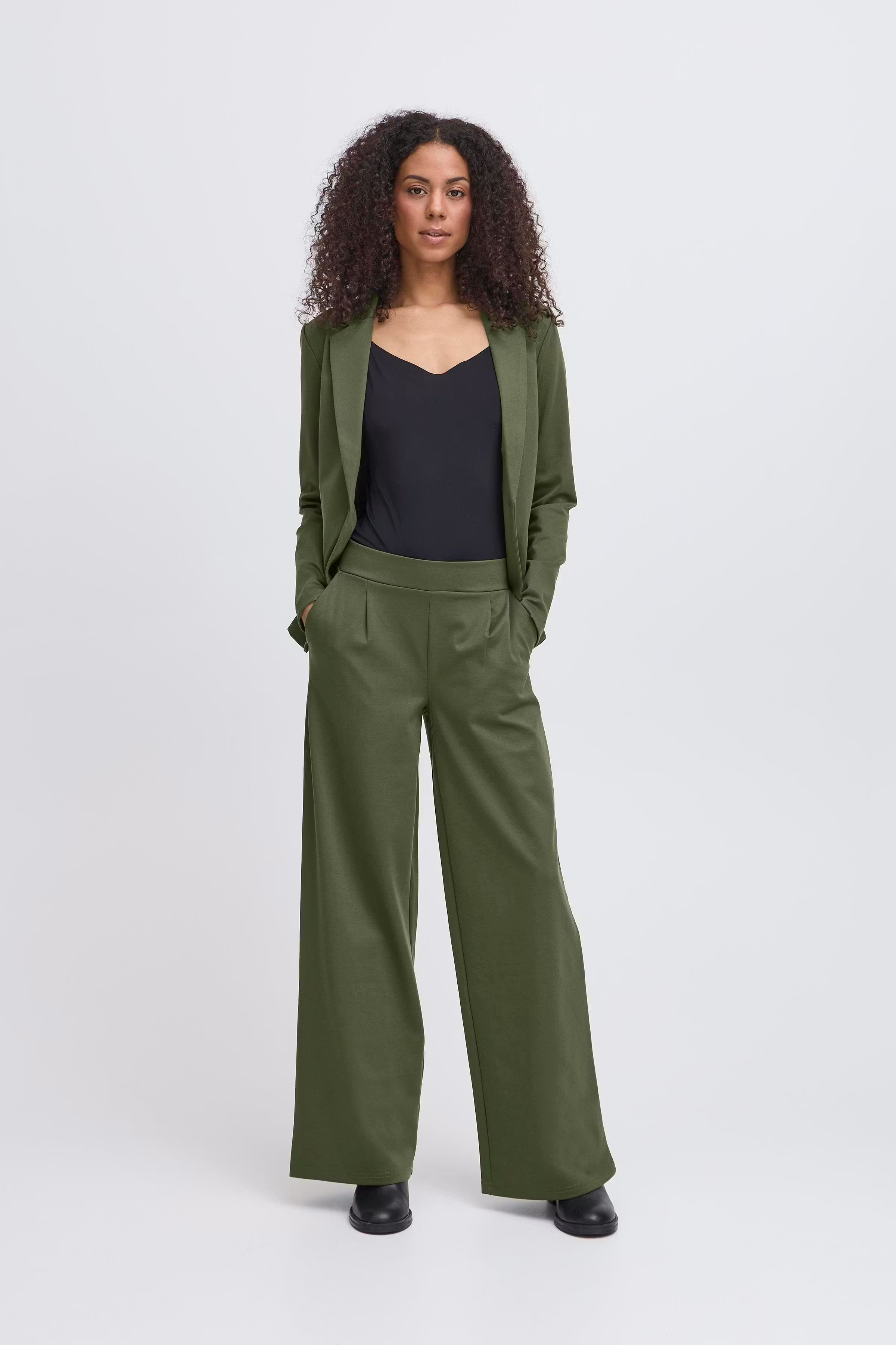 IHKATE LONG WIDE  Bukser LOOKBOOK FRONT 20118337-190419