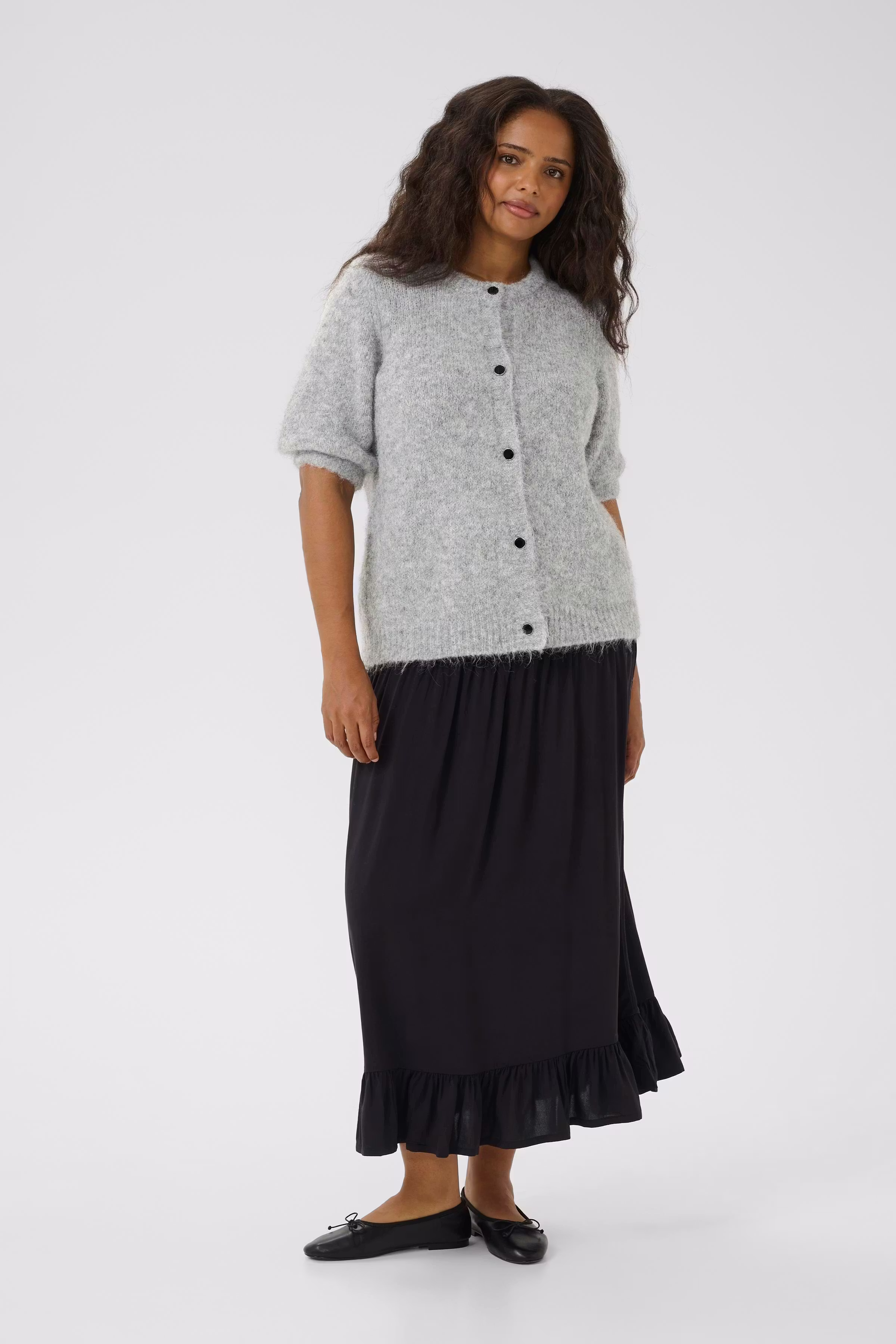 KCemilia Cardigan LOOKBOOK FRONT 10583437-100123