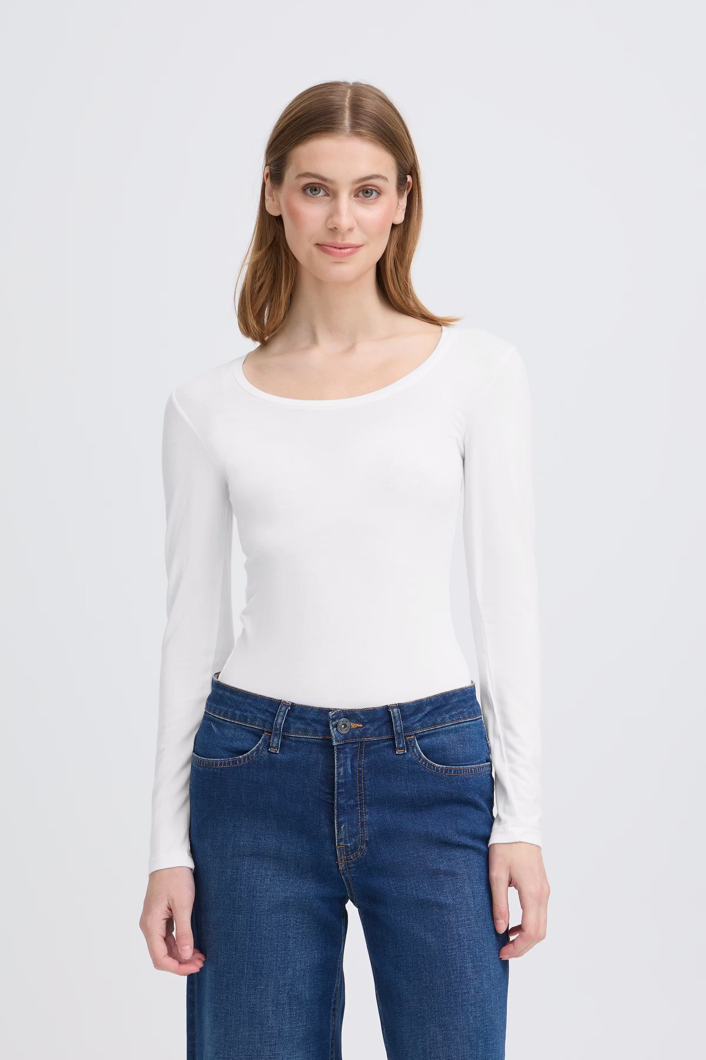 IHZOLA T-shirt LOOKBOOK FRONT 20120346-10100