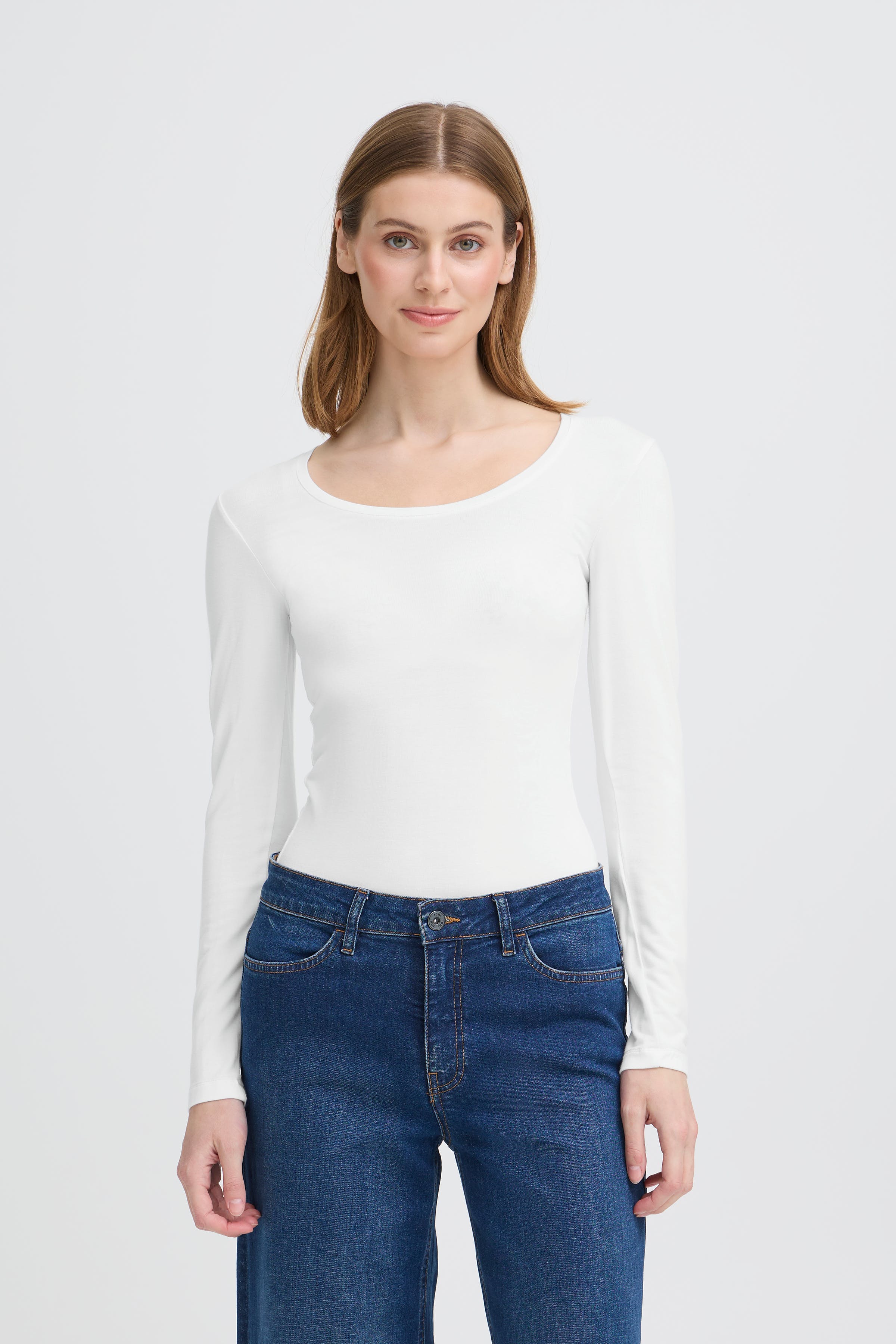 IHZOLA T-shirt LOOKBOOK FRONT 20120346-10100