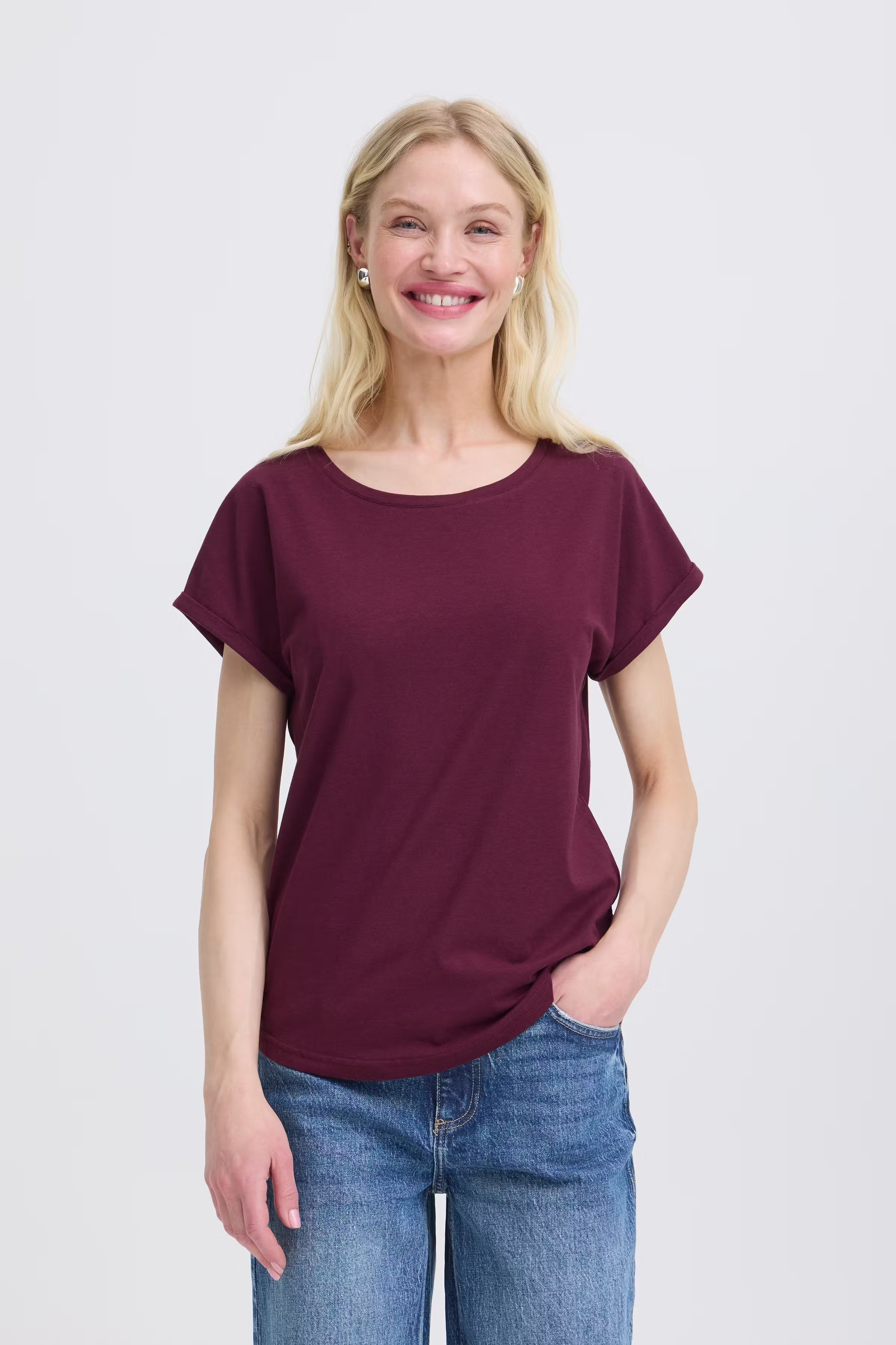 PAMILA T-shirt LOOKBOOK FRONT 20804205-191718