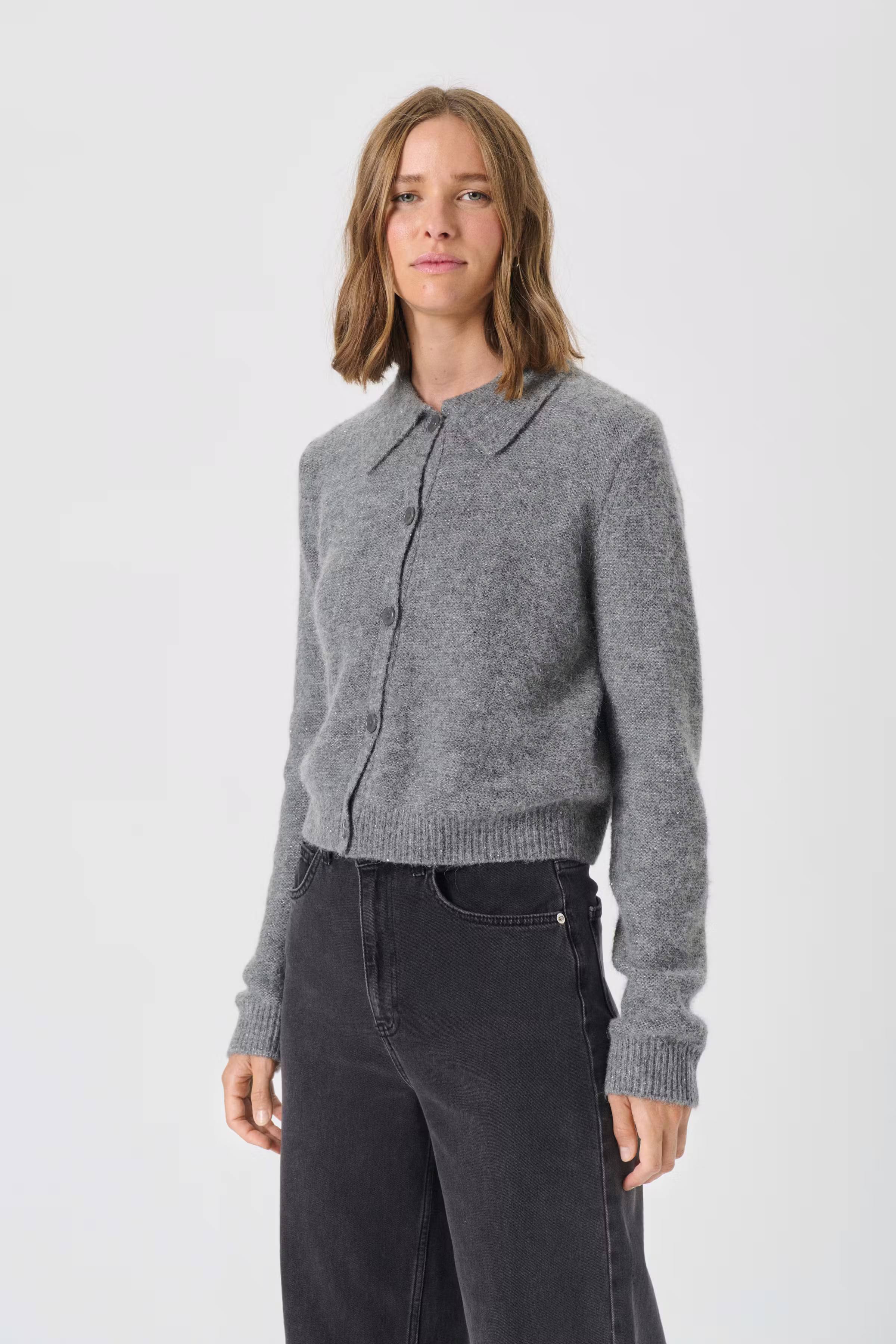 UlricaPW Cardigan LOOKBOOK FRONT 30310207-1802011