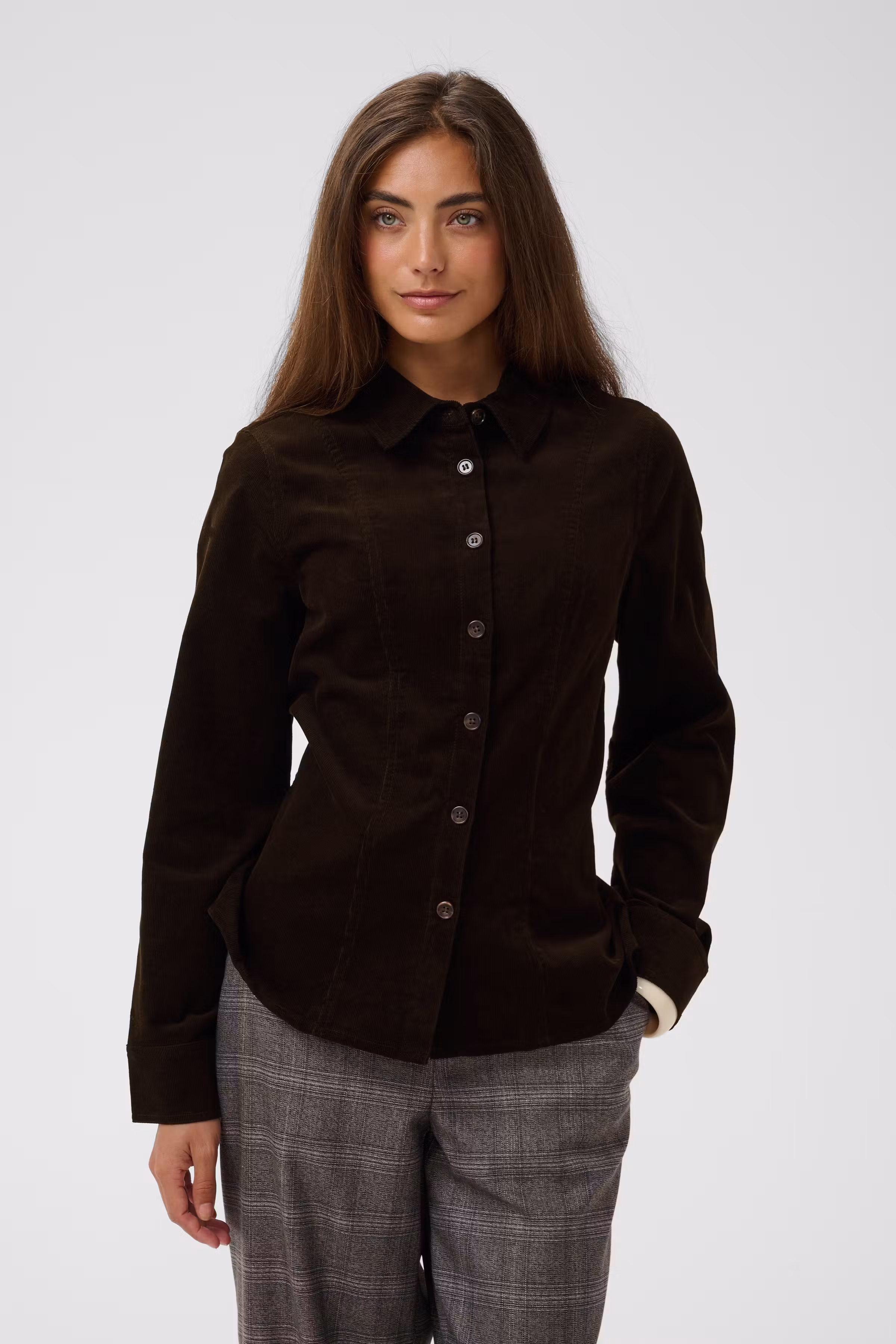 CUbetonia Hemd LOOKBOOK FRONT 50112810-190915