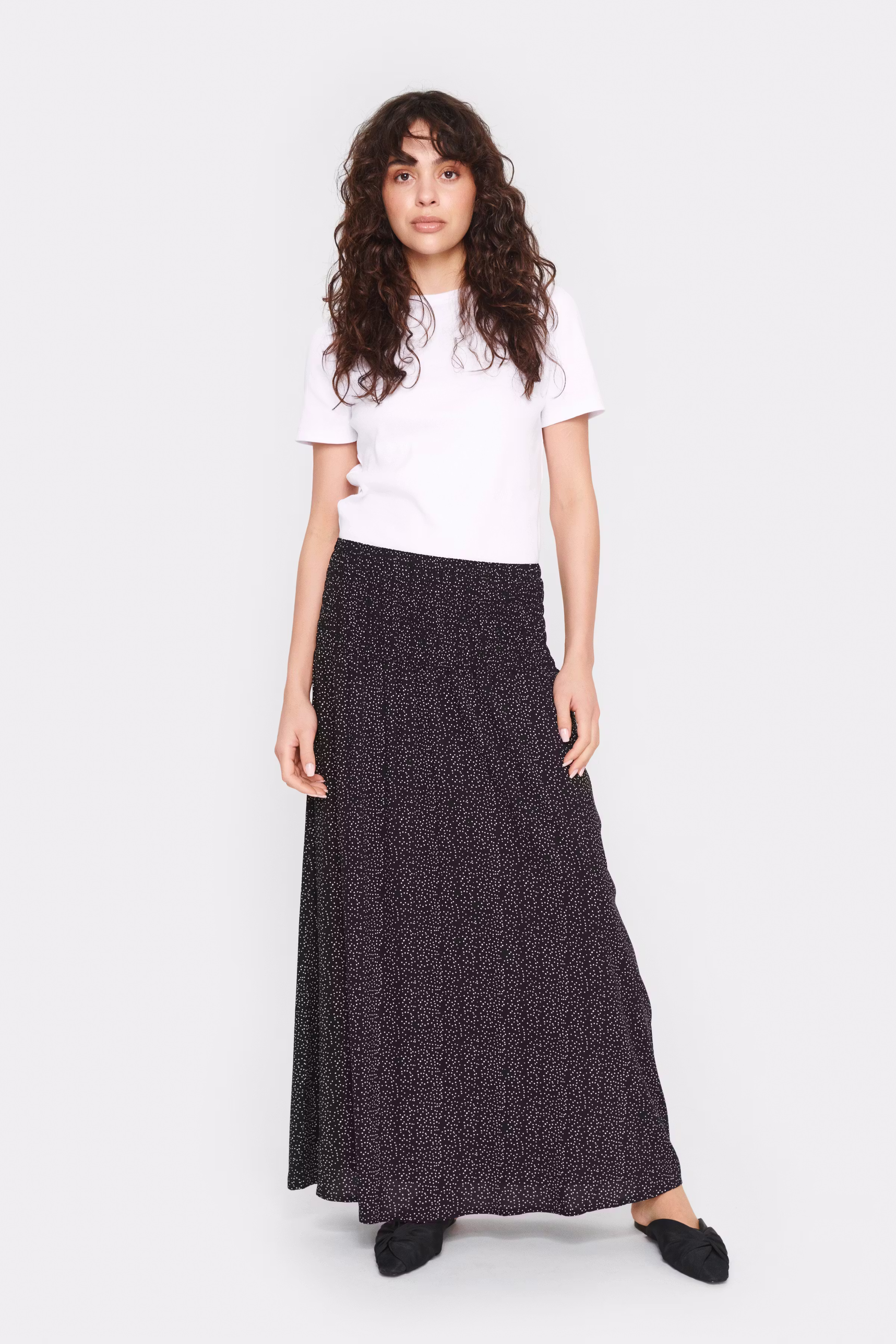 EduaSZ Skirt LOOKBOOK FRONT 30513413-303009