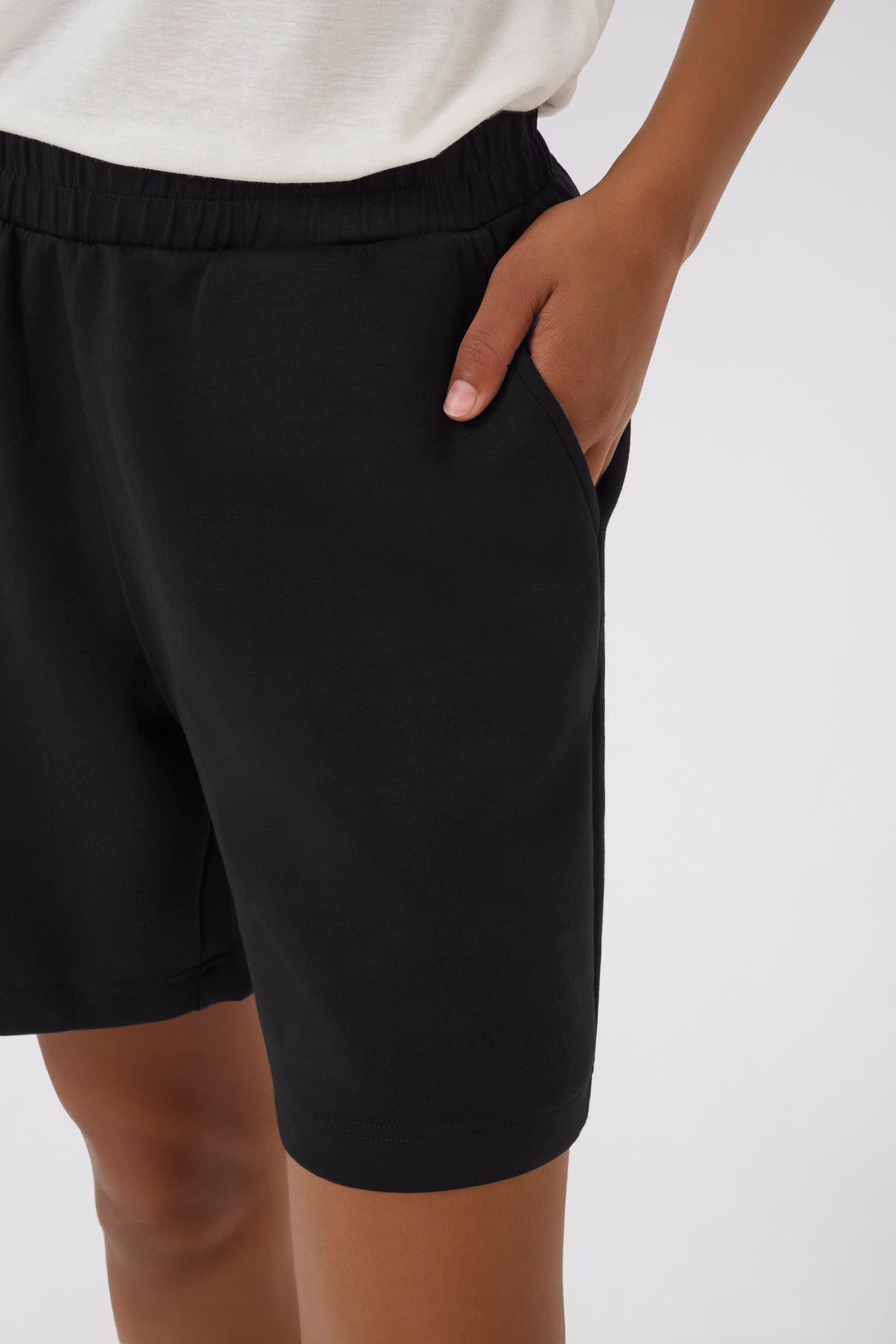 KAannika Shorts LOOKBOOK DETAIL 10510002-100121