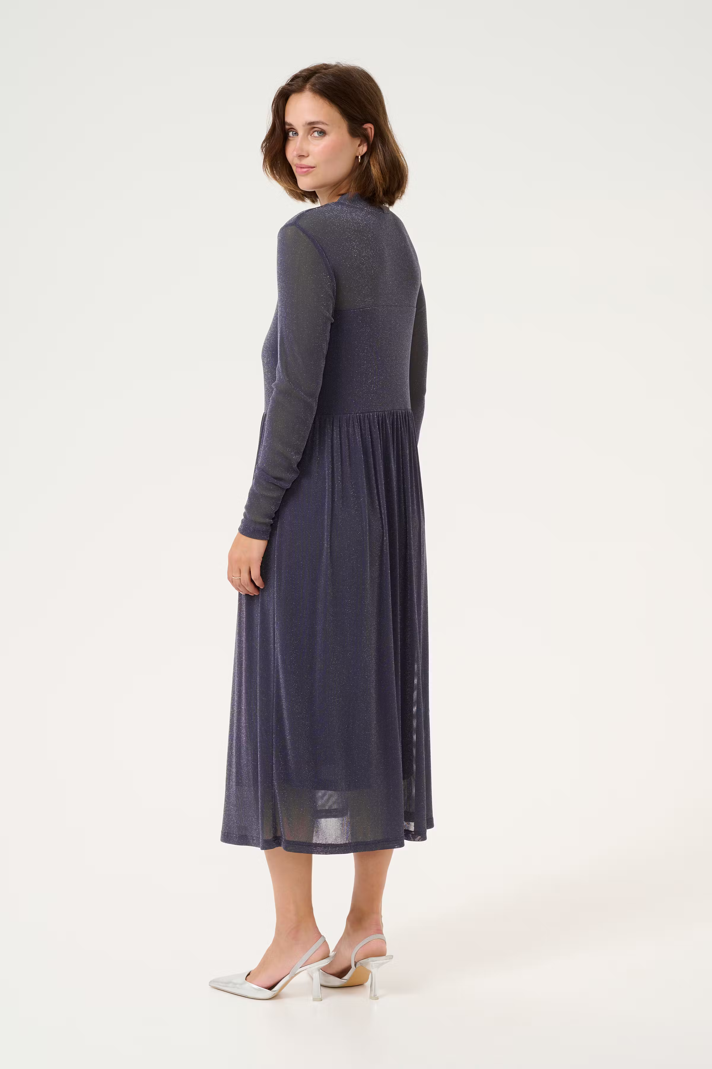 KAolga Glitzerkleid LOOKBOOK BACK 10508322-106557