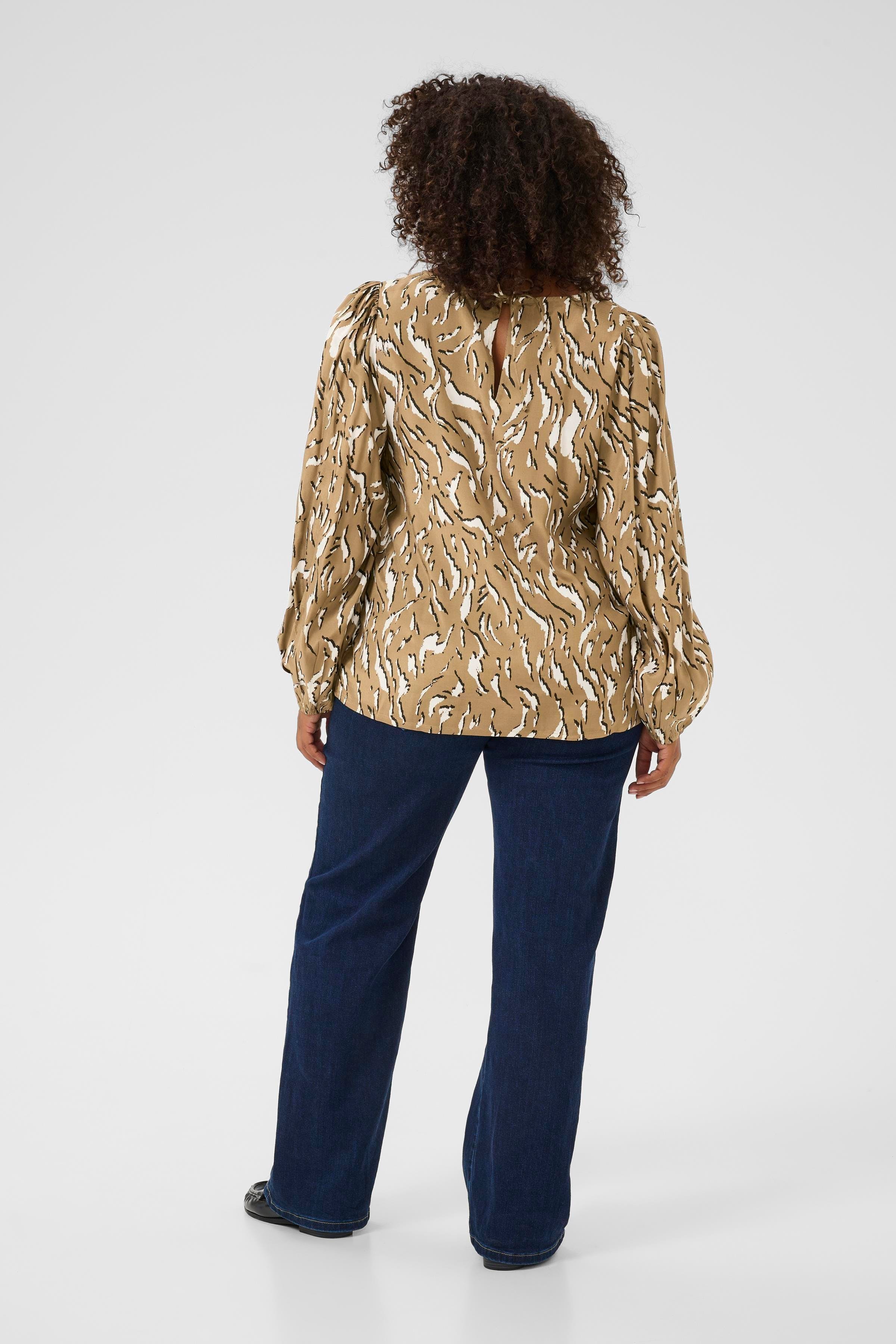 KCmilina Bluse LOOKBOOK BACK 10583607-108184