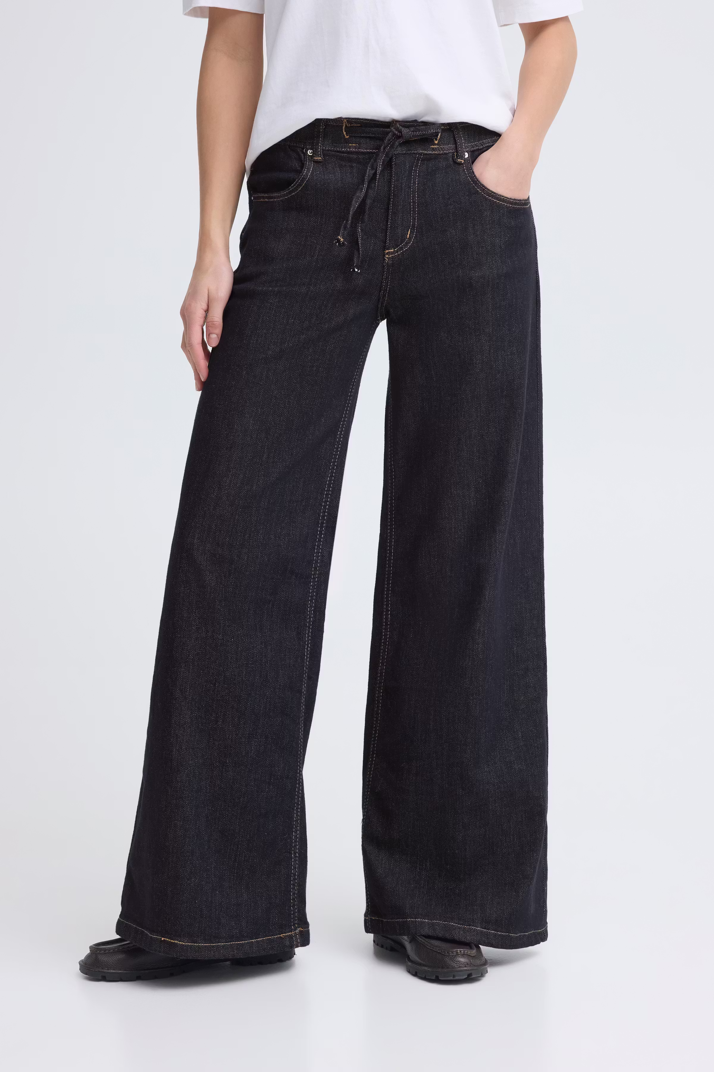 SBAUGUSTAS Jeans LOOKBOOK FRONT 22101100-194118