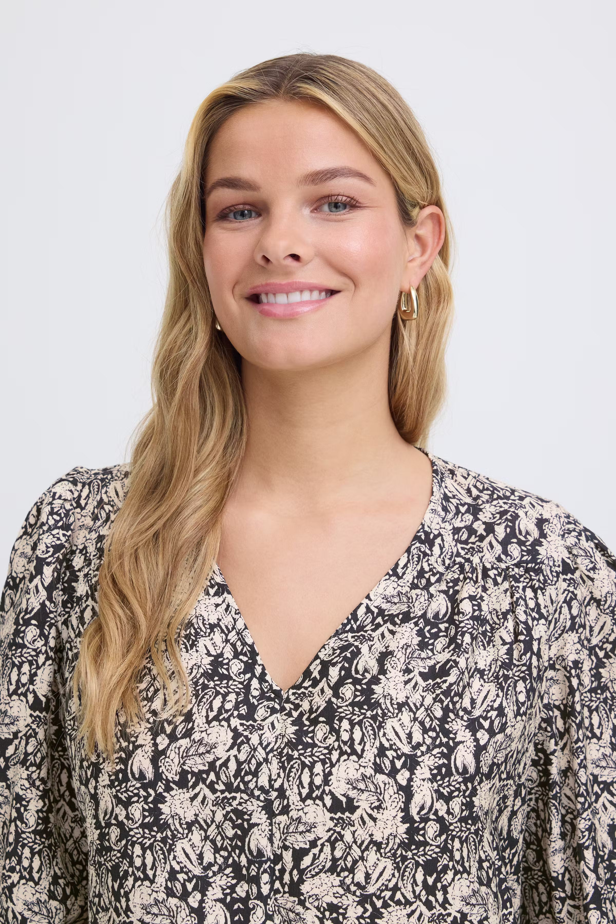 FRARIANA Blouse LOOKBOOK DETAIL 20618028-900009981