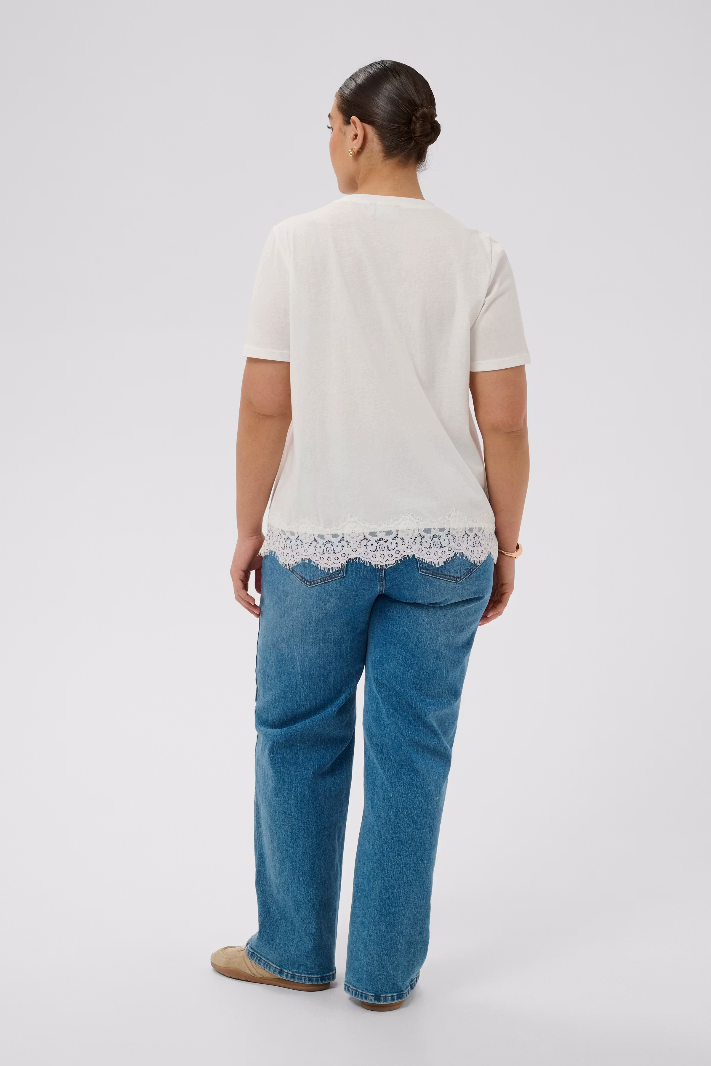 KColivia T-shirt LOOKBOOK BACK 10584468-110602