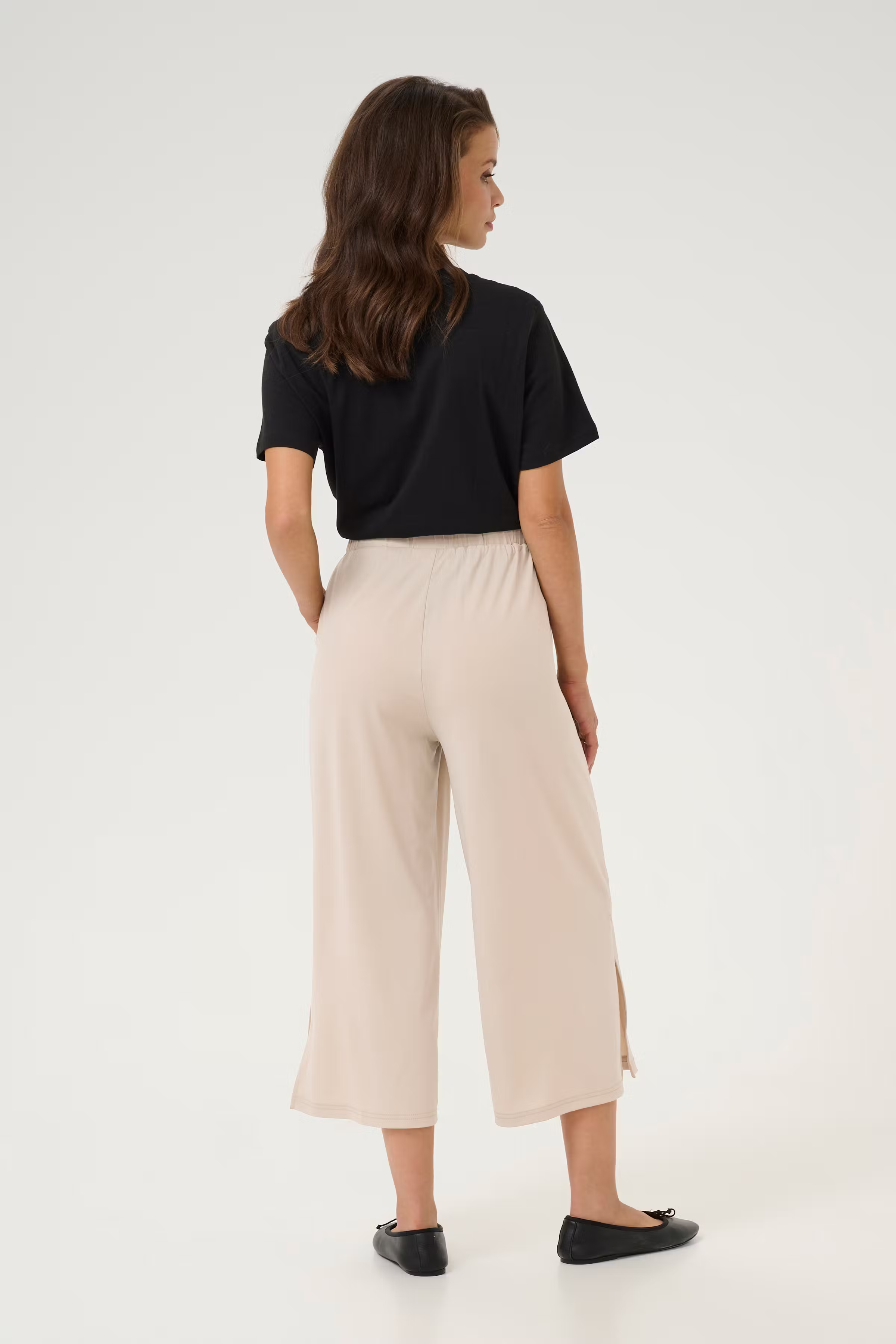 KAmalli Trousers LOOKBOOK BACK 10503140-151305