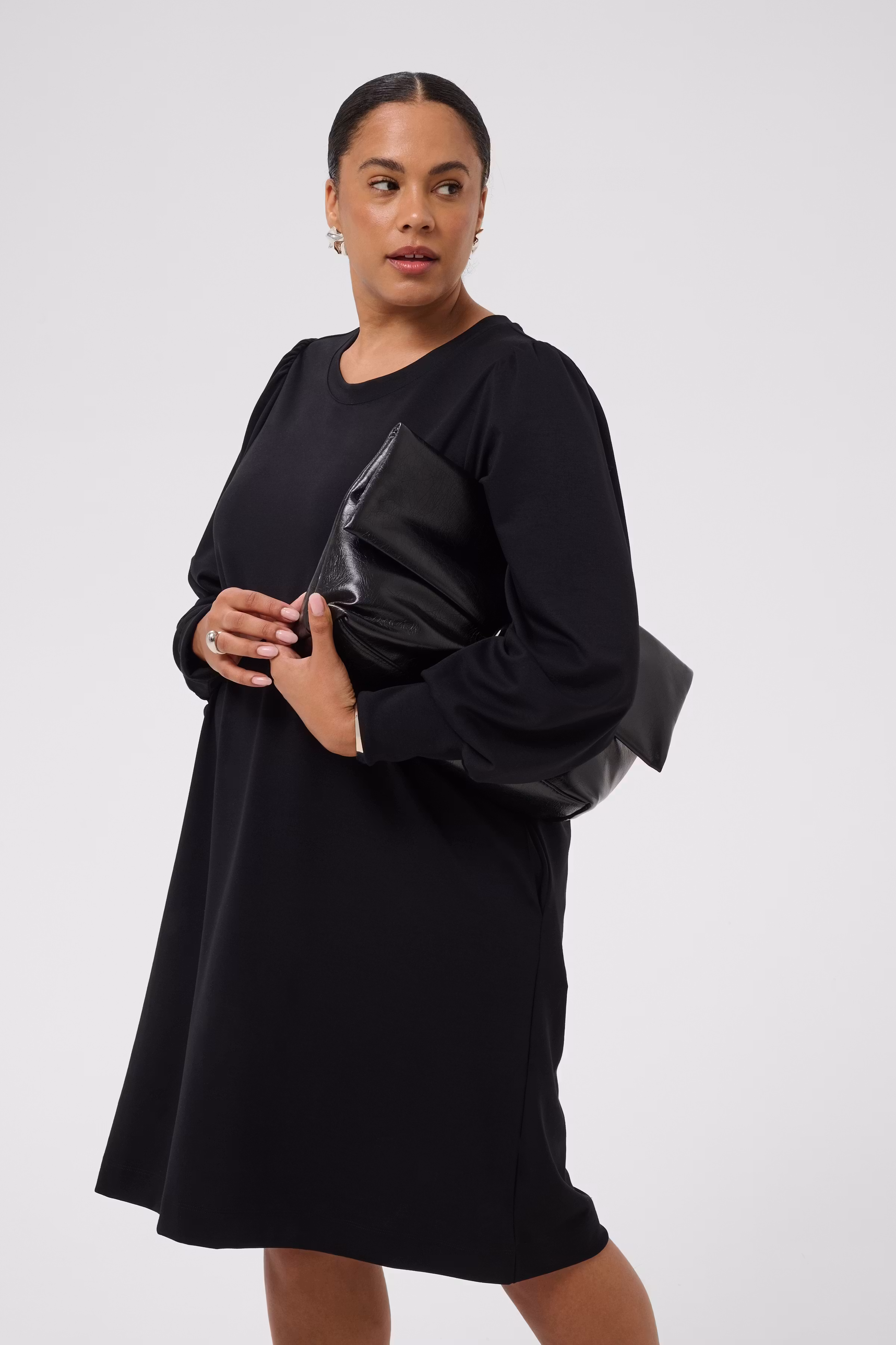 KCannia Kleid LOOKBOOK FRONT 10584422-100121