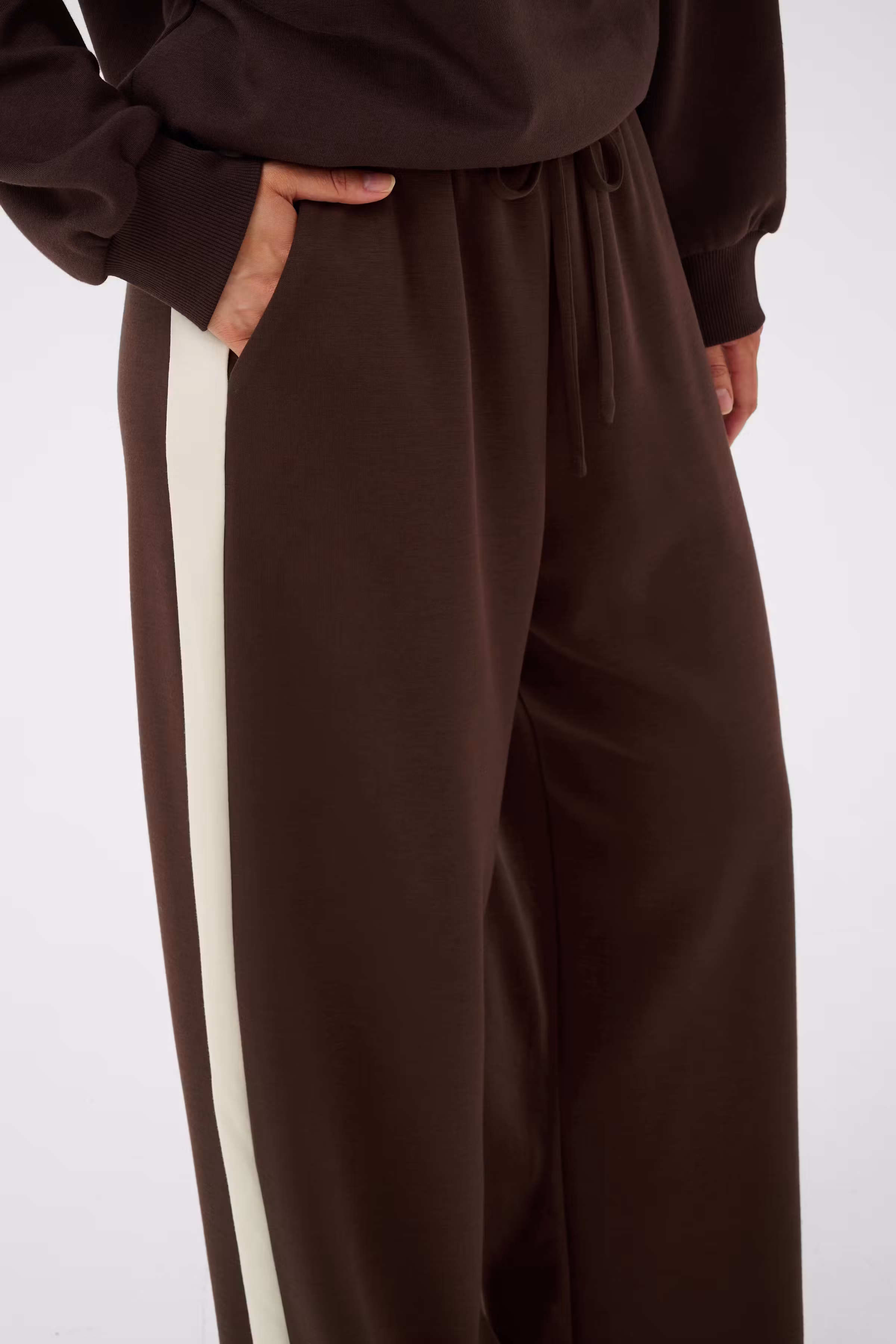 BPtrudy Trousers LOOKBOOK DETAIL 40200250-1000037