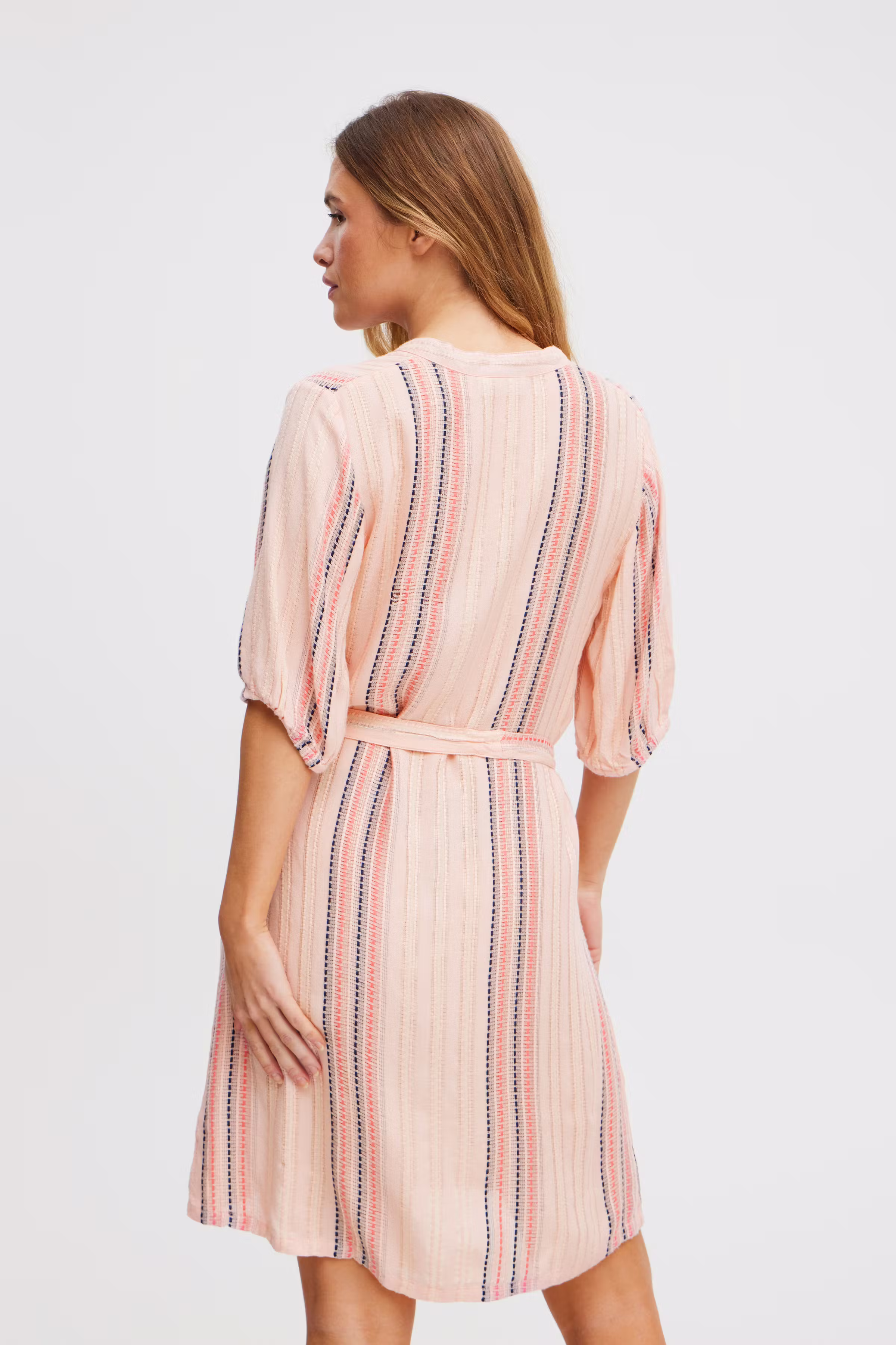 PZELIZA Kleid LOOKBOOK BACK 50208058-203271