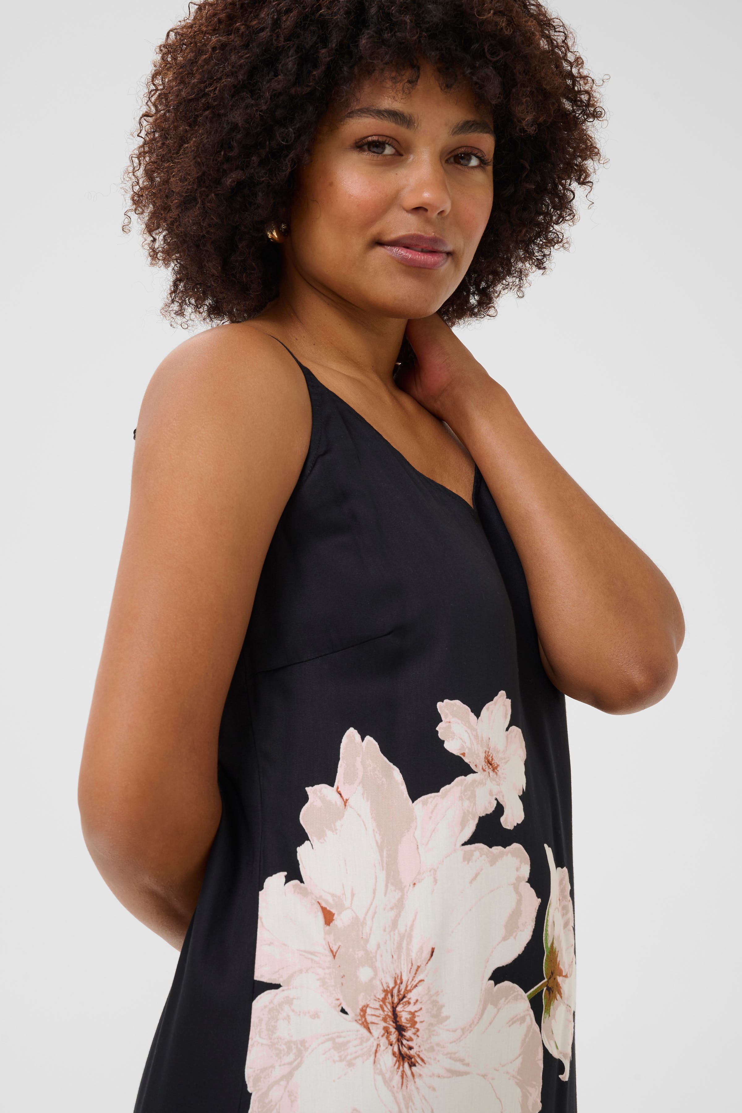 CRAqurella Dress LOOKBOOK DETAIL 10613691-107221