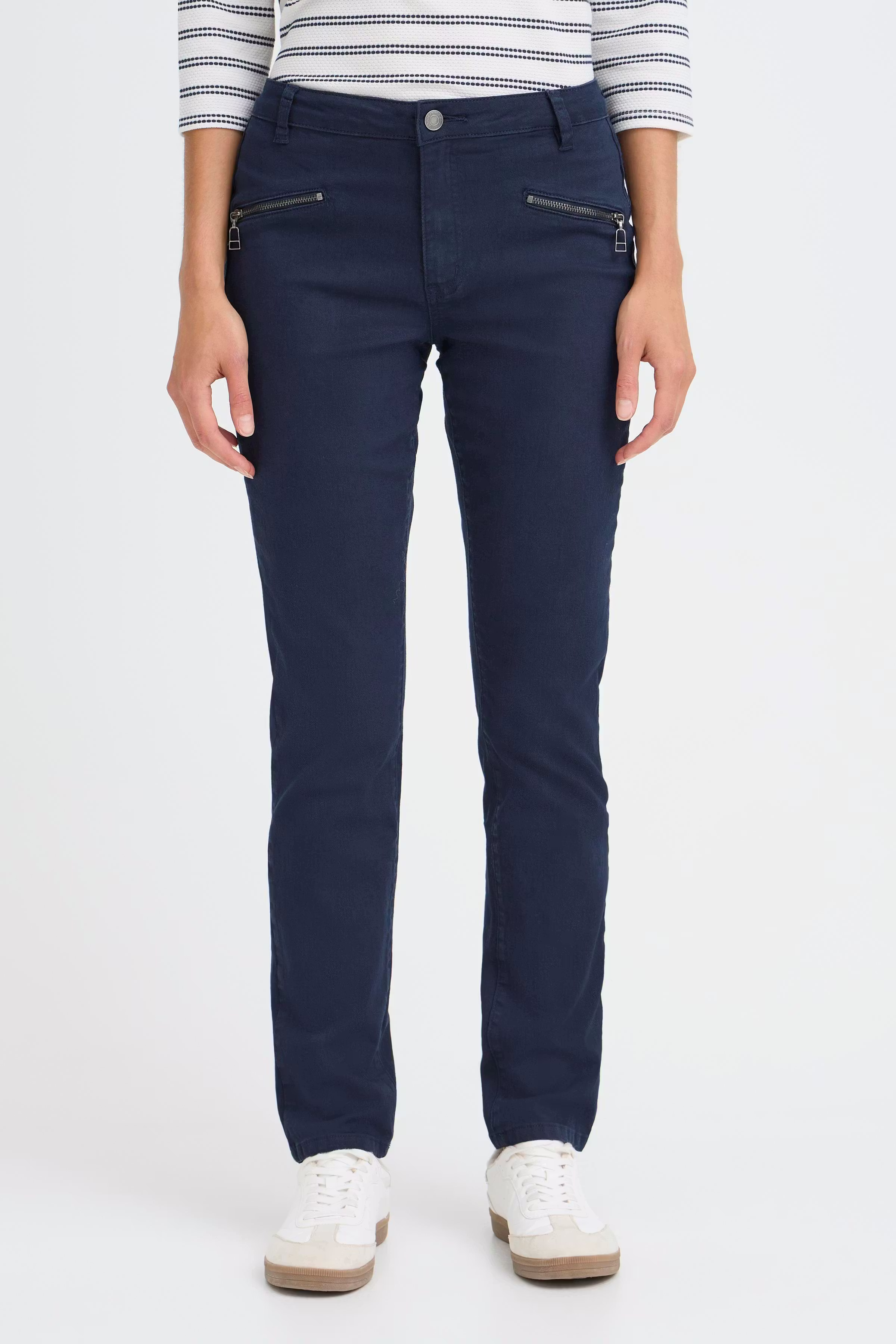 FRZENIA Trousers LOOKBOOK FRONT 20617460-193923