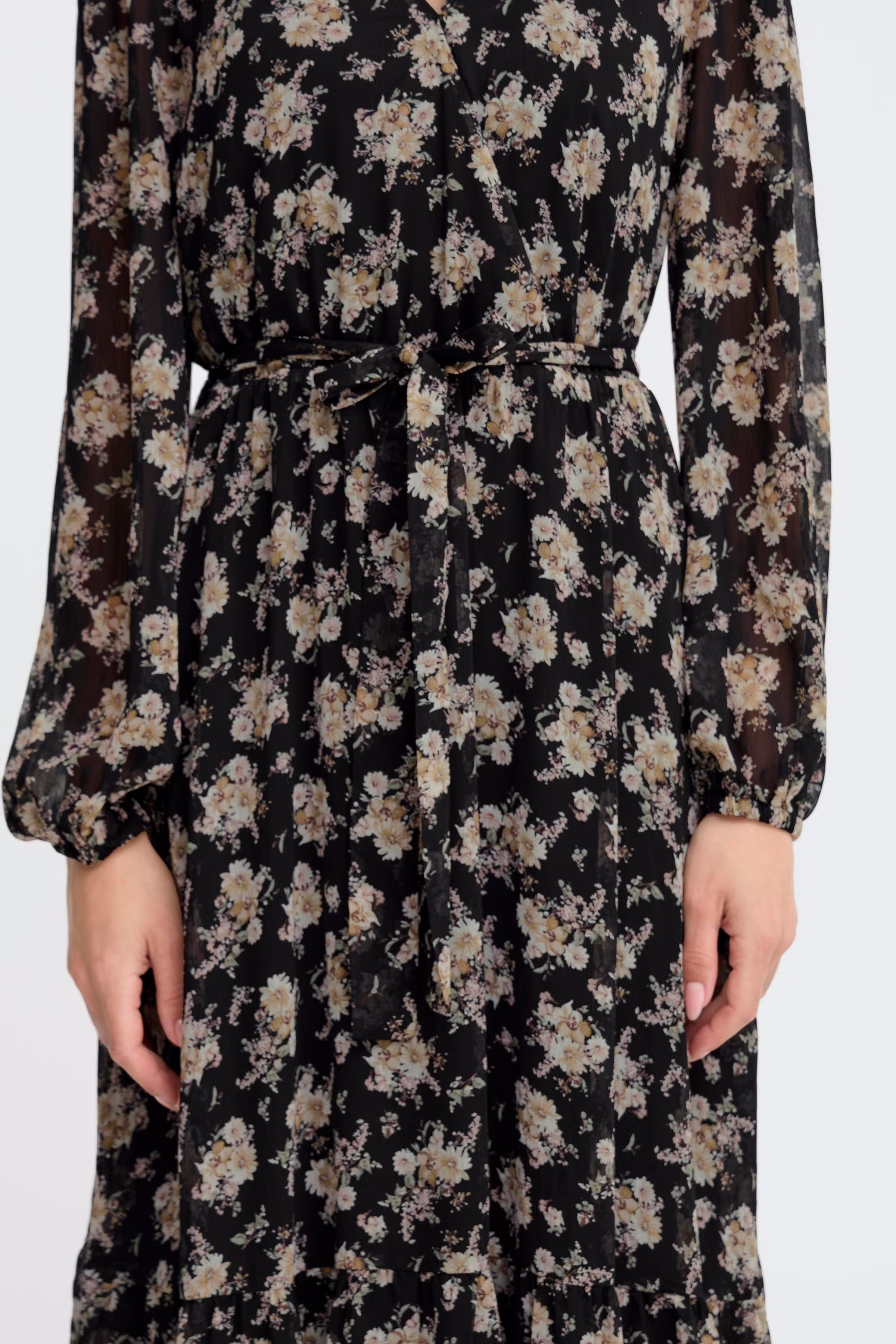 BYXILAYDA Kjole LOOKBOOK DETAIL 20819223-900010241