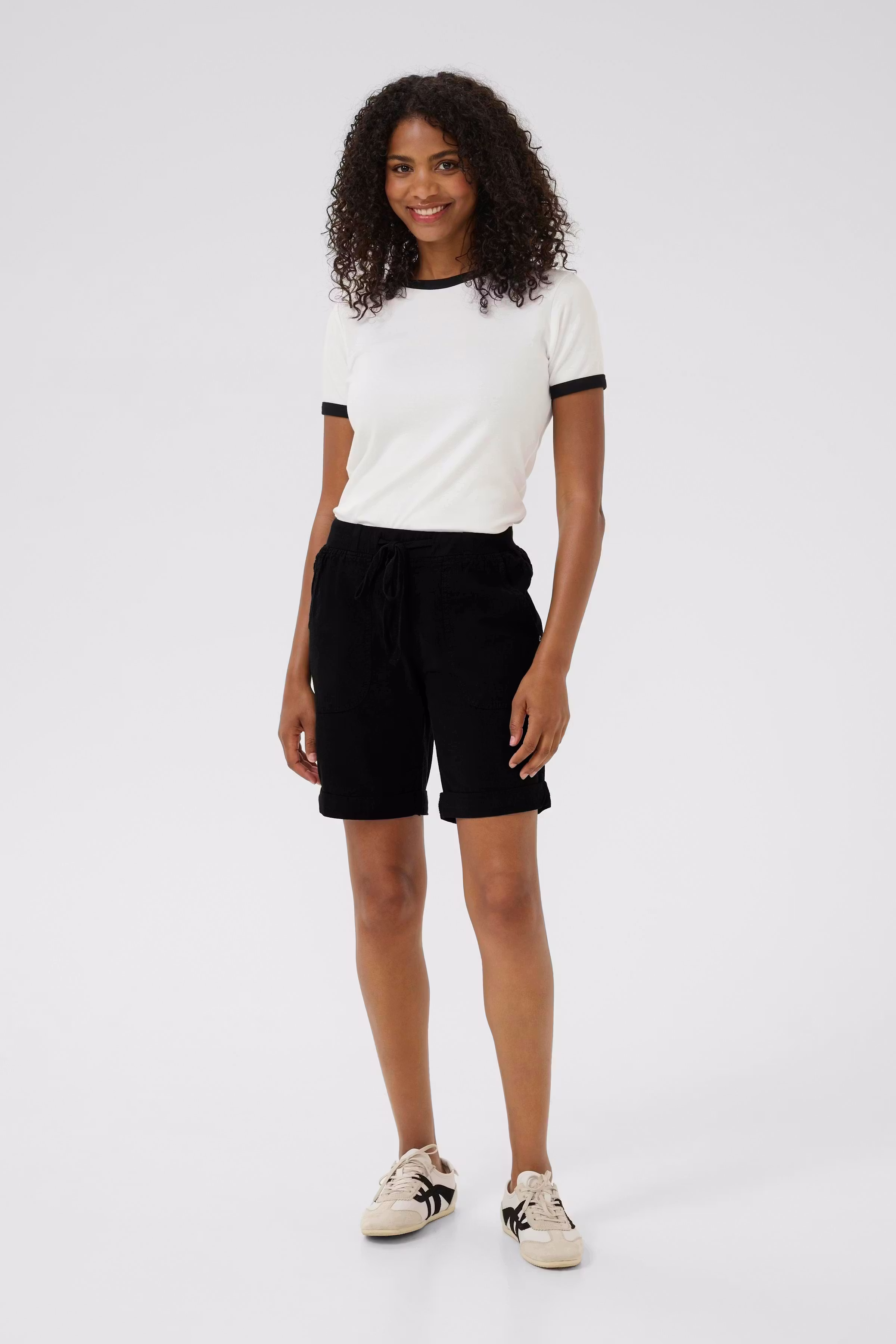 KAnaya Shorts LOOKBOOK FRONT 10504239-50600