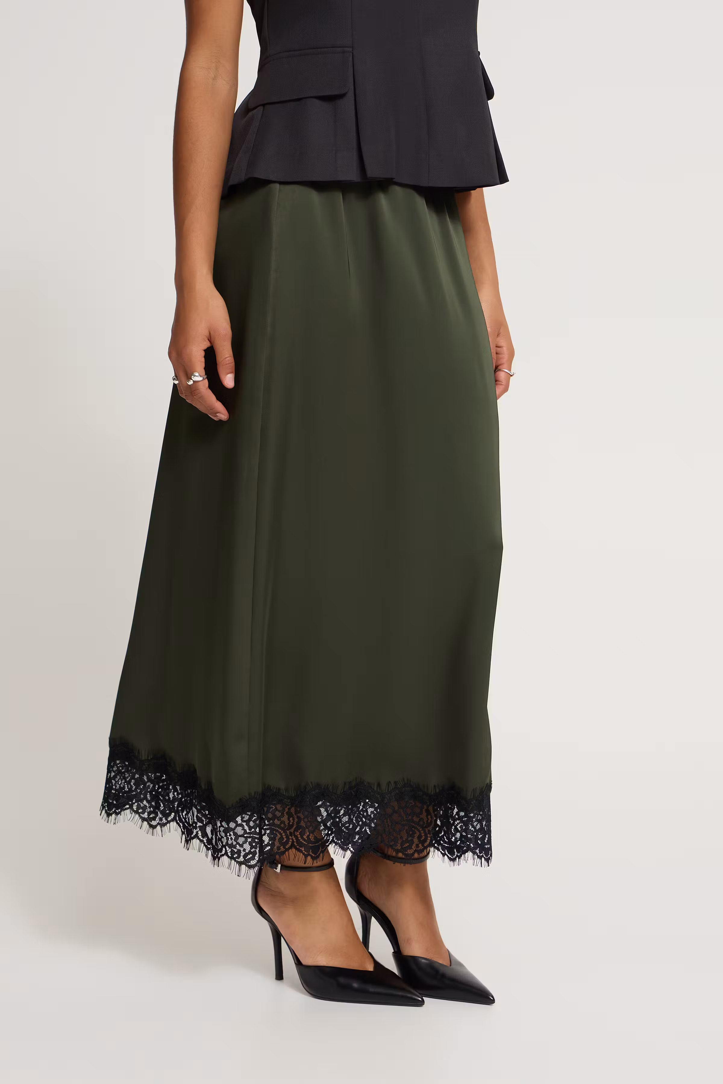 IHLACCIE Nederdel LOOKBOOK FRONT 20126940-190414