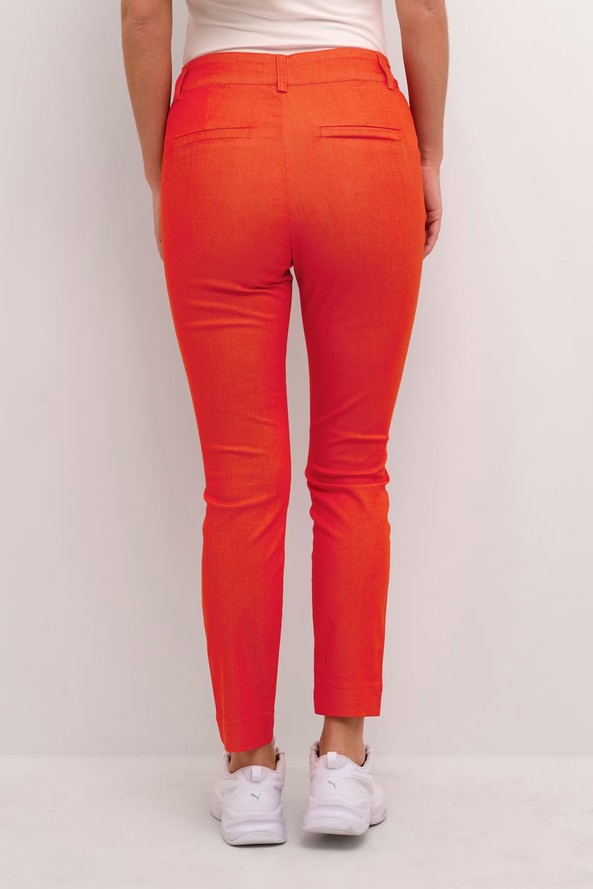 KAlea Bukser LOOKBOOK BACK 10505191-181664