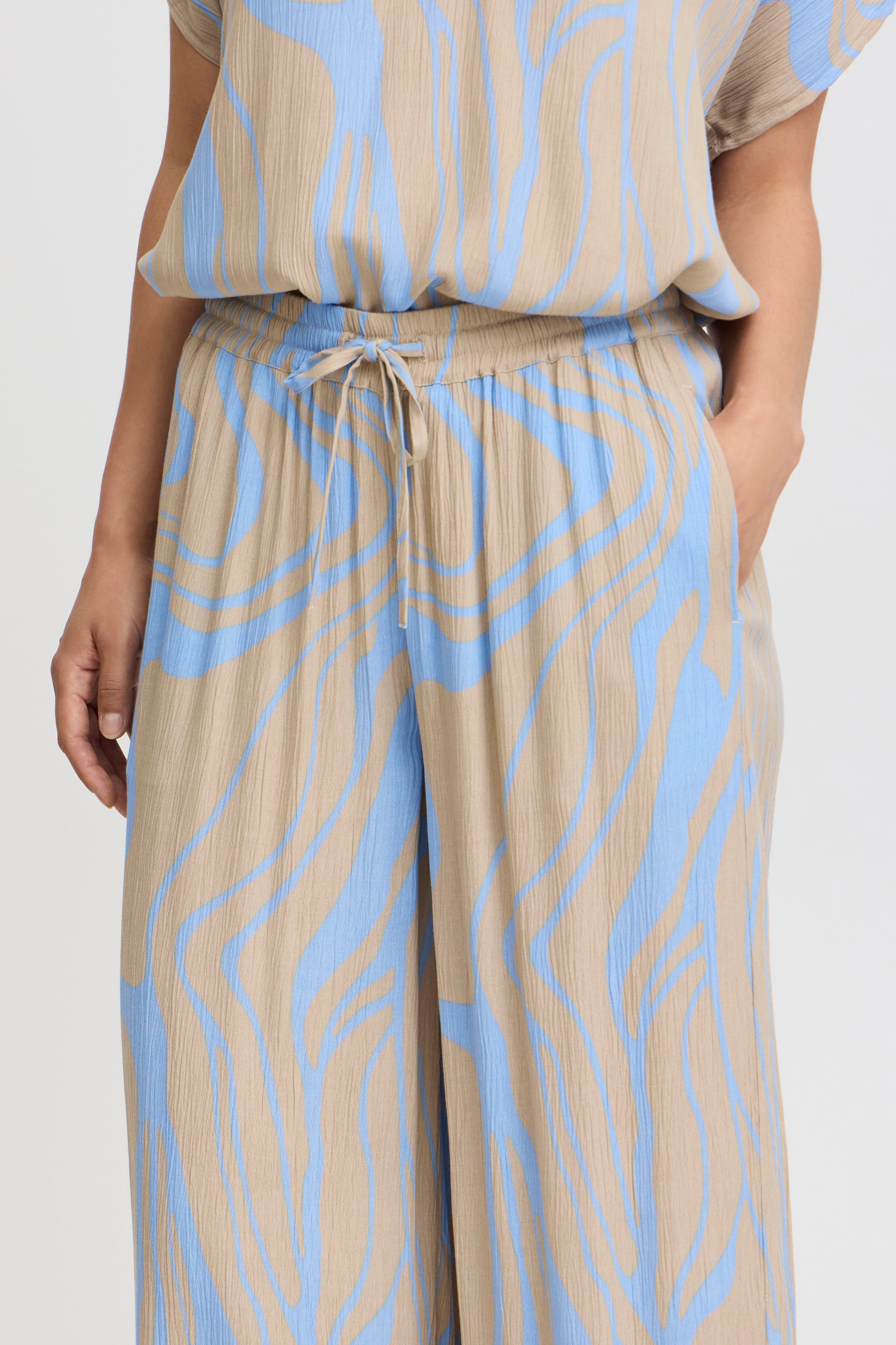 FXAVERY Hose LOOKBOOK DETAIL 20615392-204364