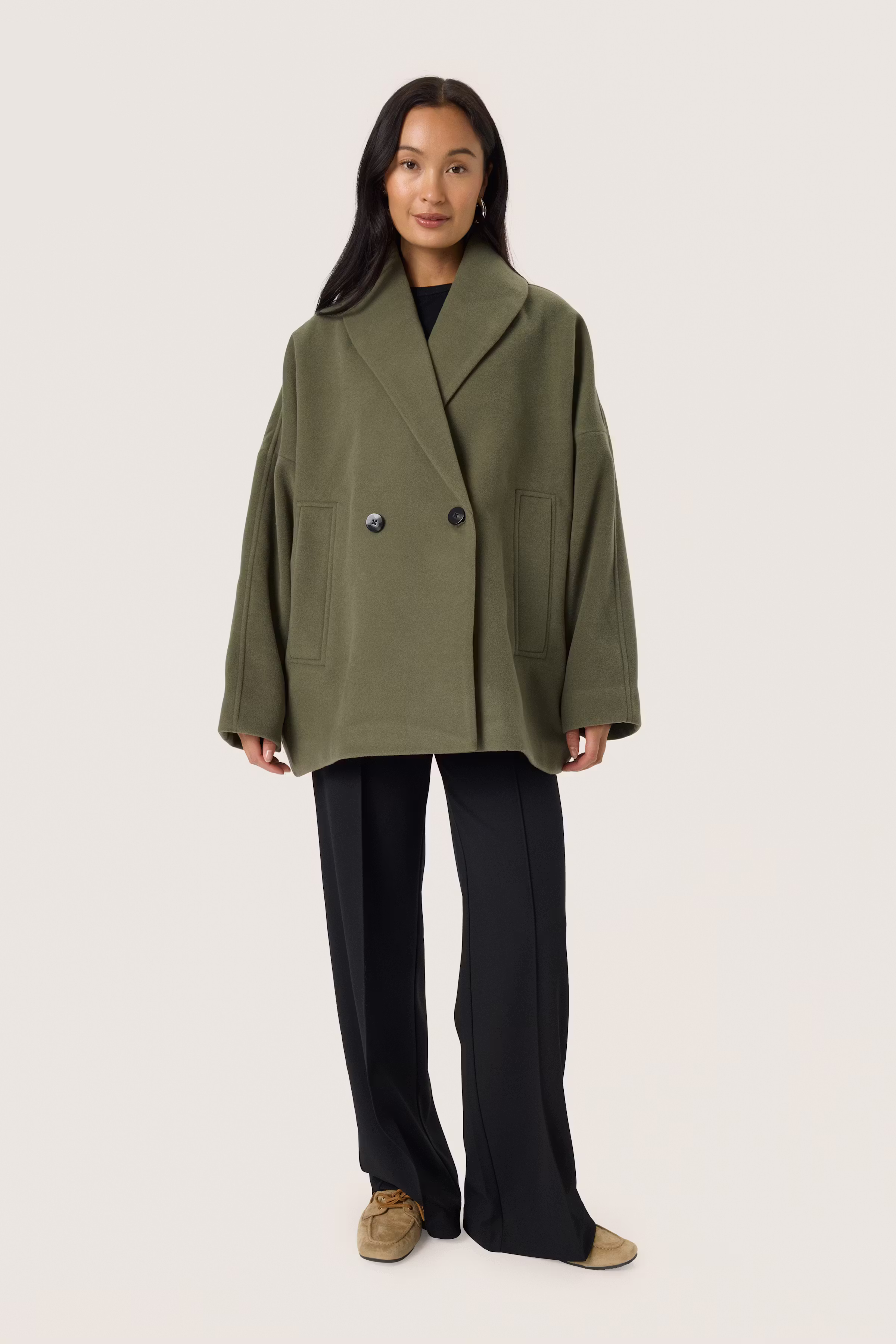 SLRubie Mantel LOOKBOOK FRONT 30408269-190511