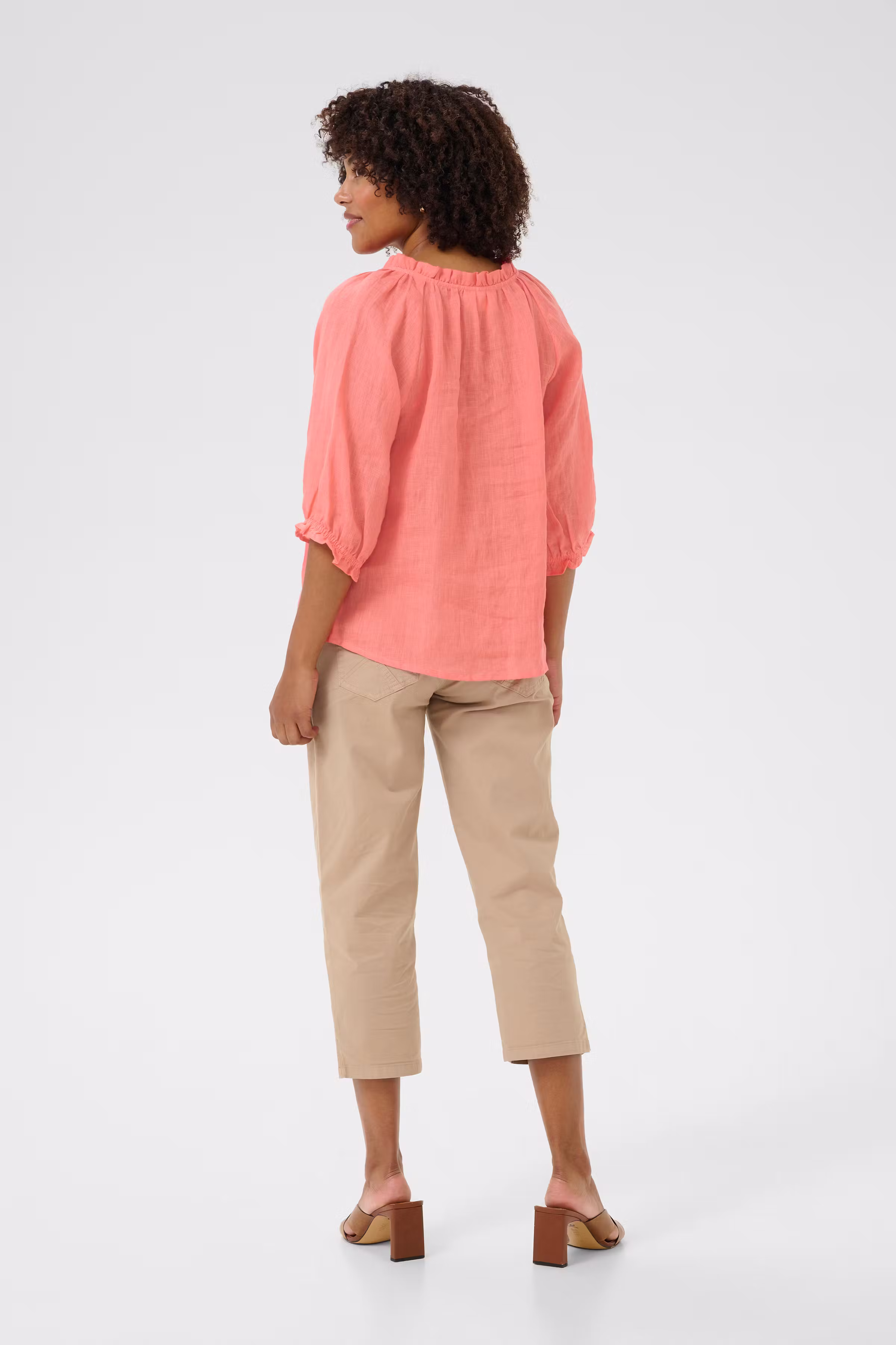 CRBellis Linen blouse LOOKBOOK BACK 10613469-171643
