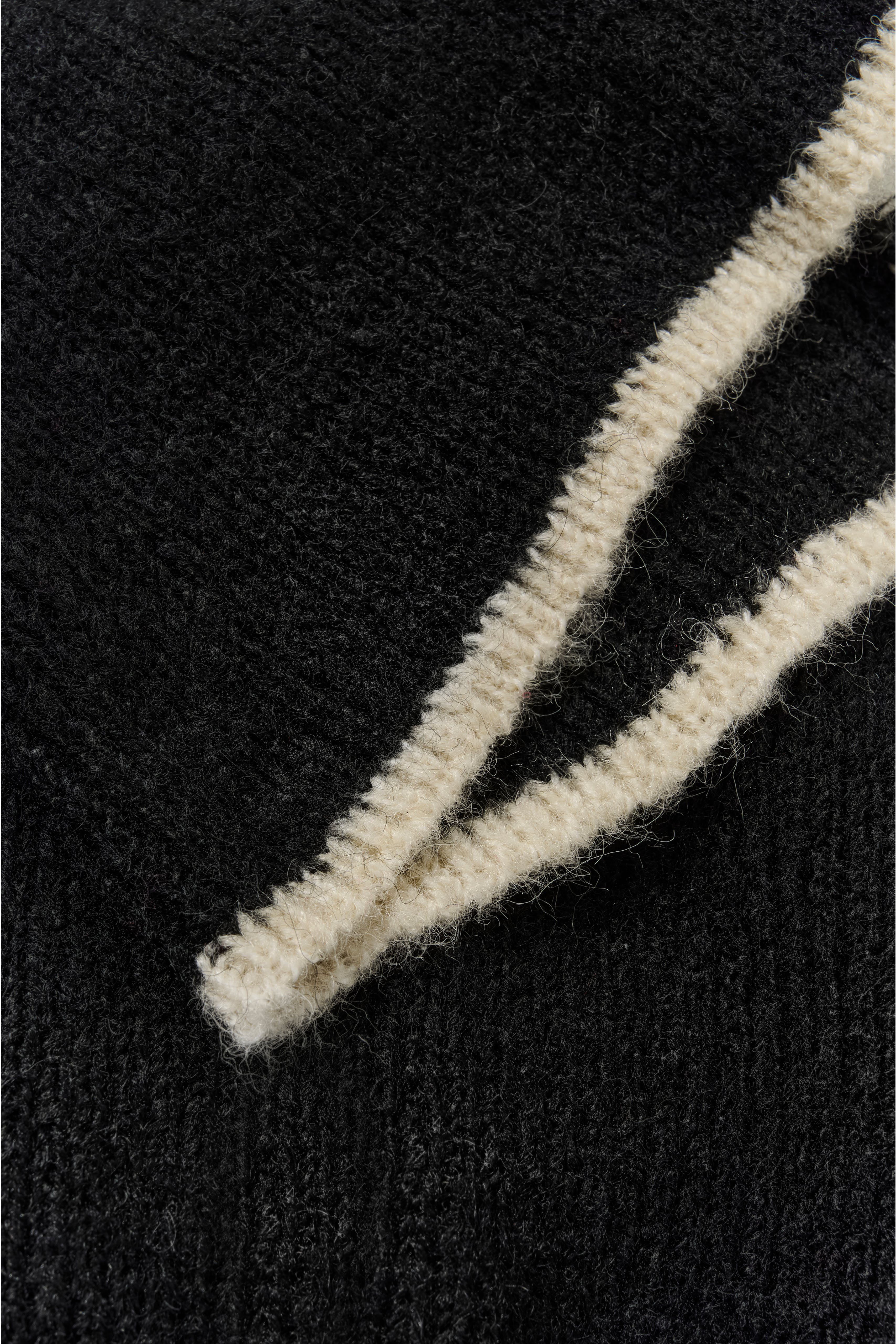 SLEvilla Hood PACK DETAIL 30408336-194008