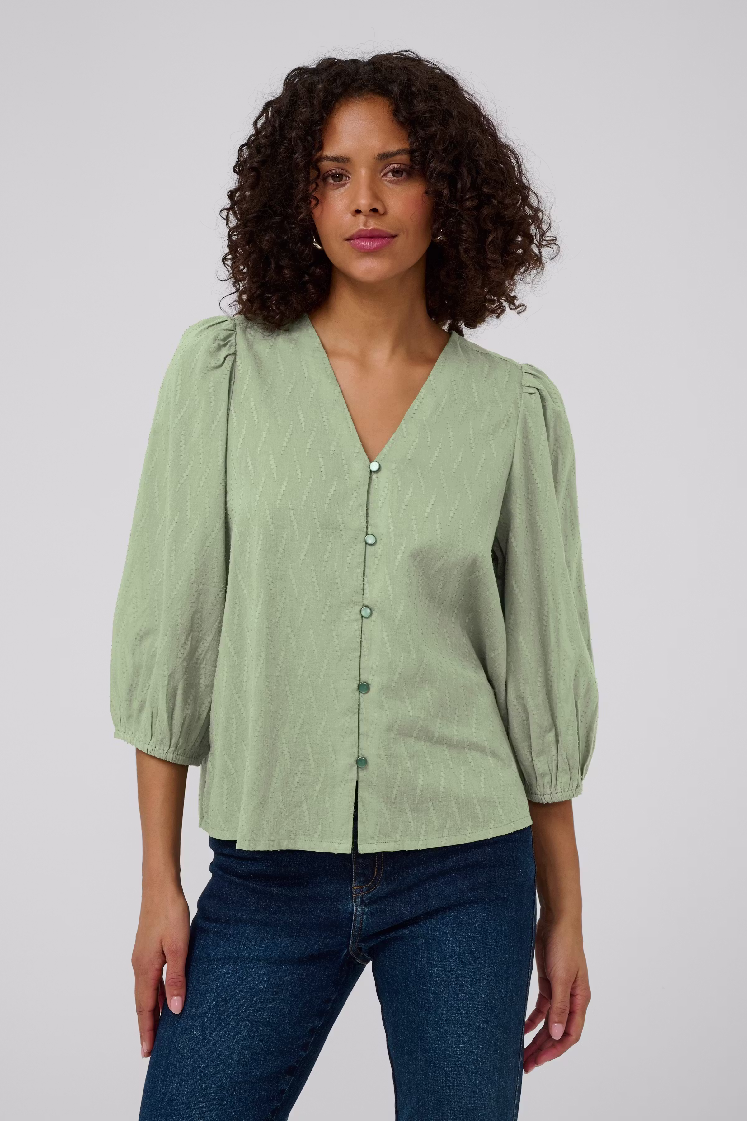 KAgabriela Bluse LOOKBOOK FRONT 10511205-176212