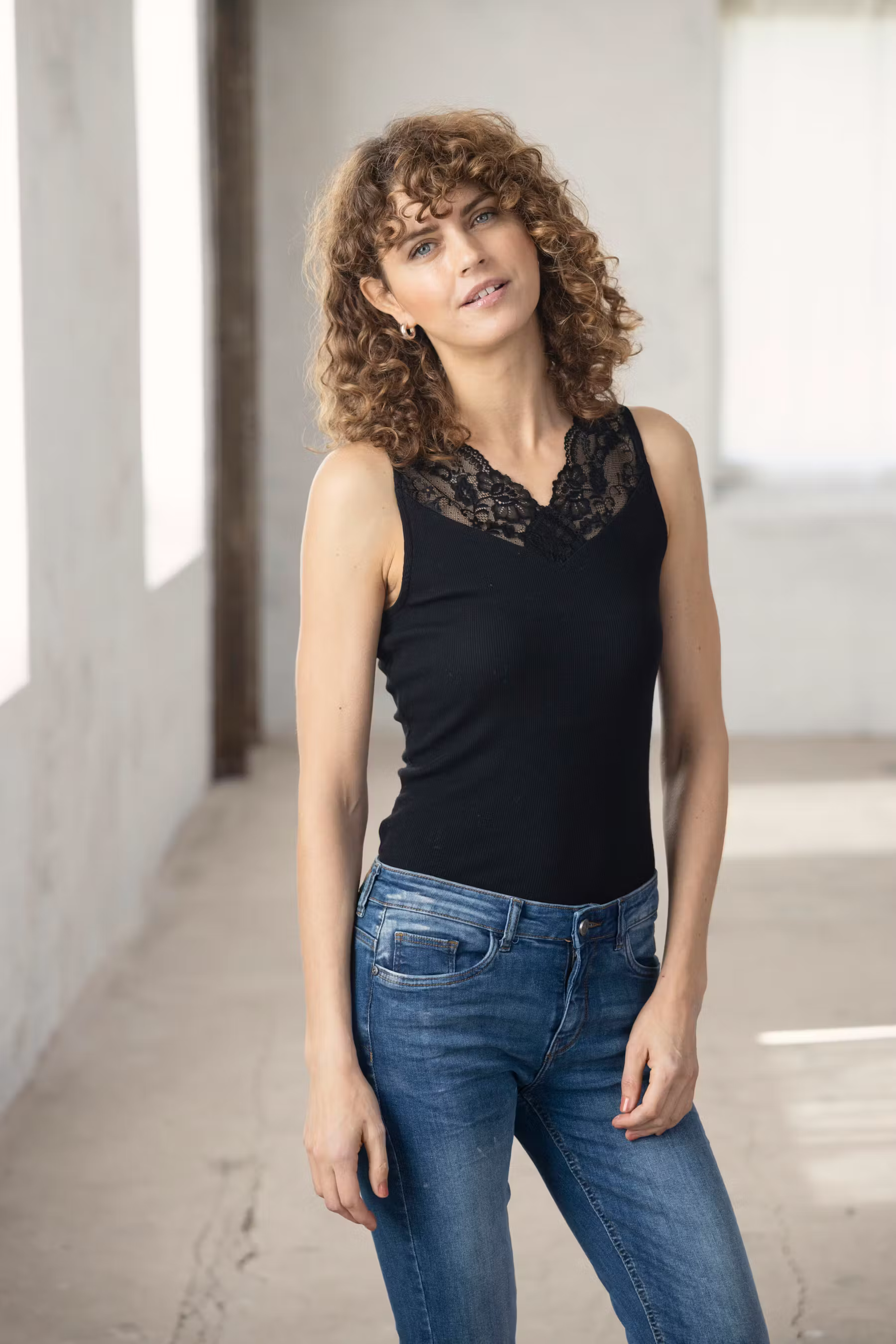 FRHIZAMOND T-shirt LOCATION NONE 20614302-200113