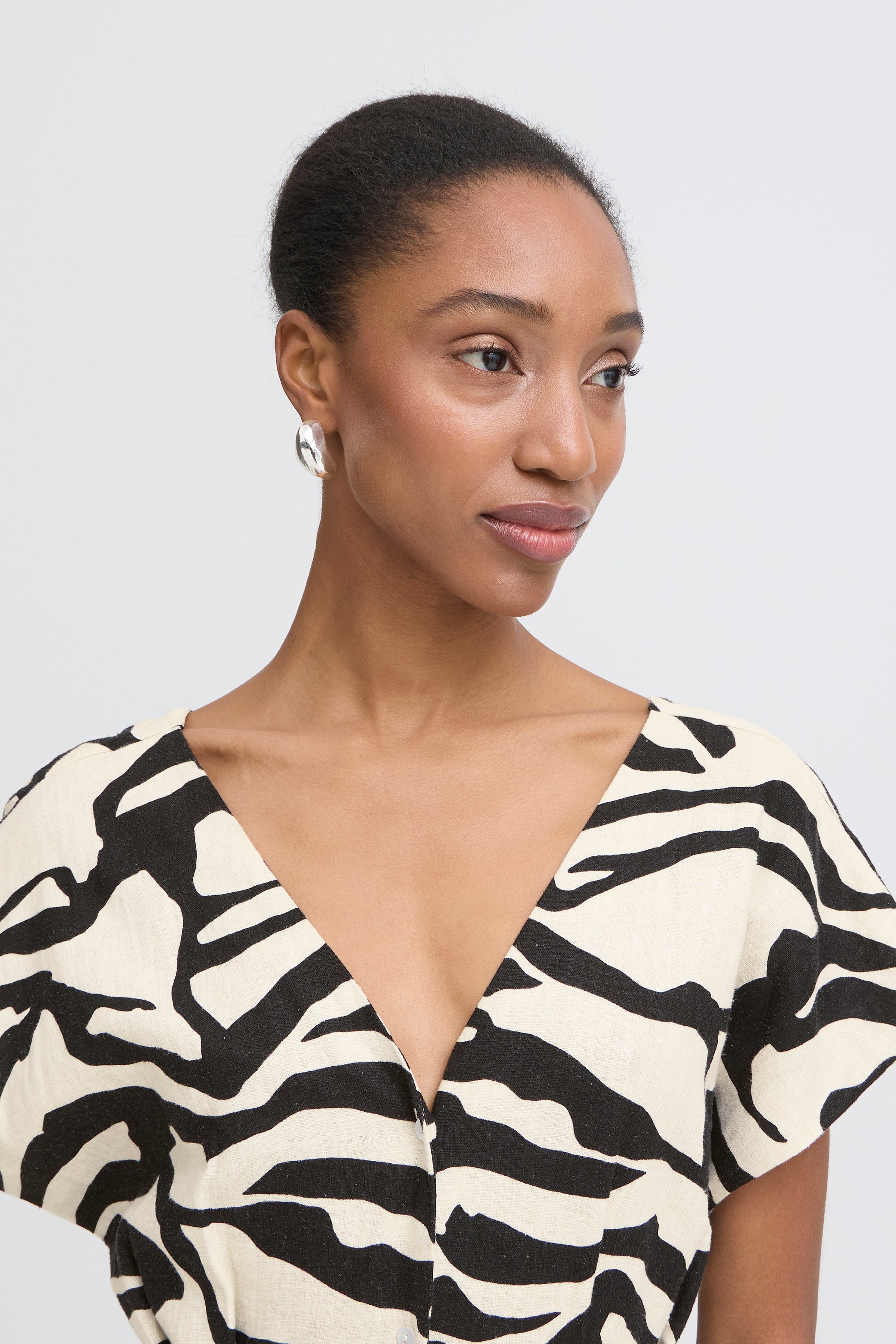 IHLINNO Kleid LOOKBOOK DETAIL 20125619-900005584