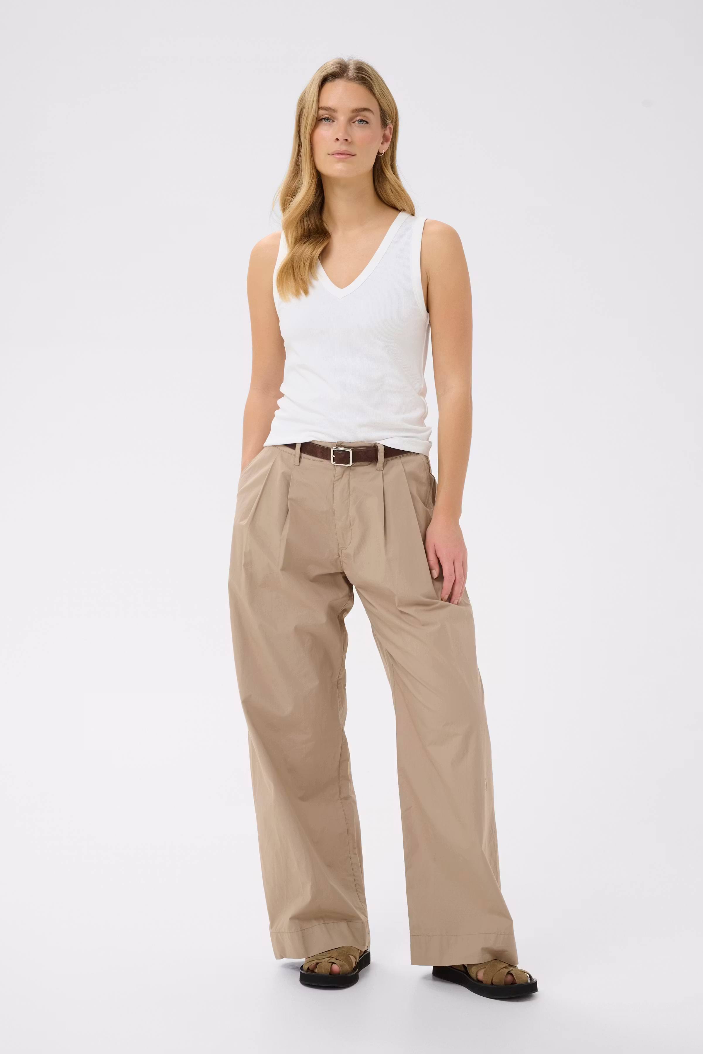 NikkiaPW Top LOOKBOOK FRONT 30309369-110601