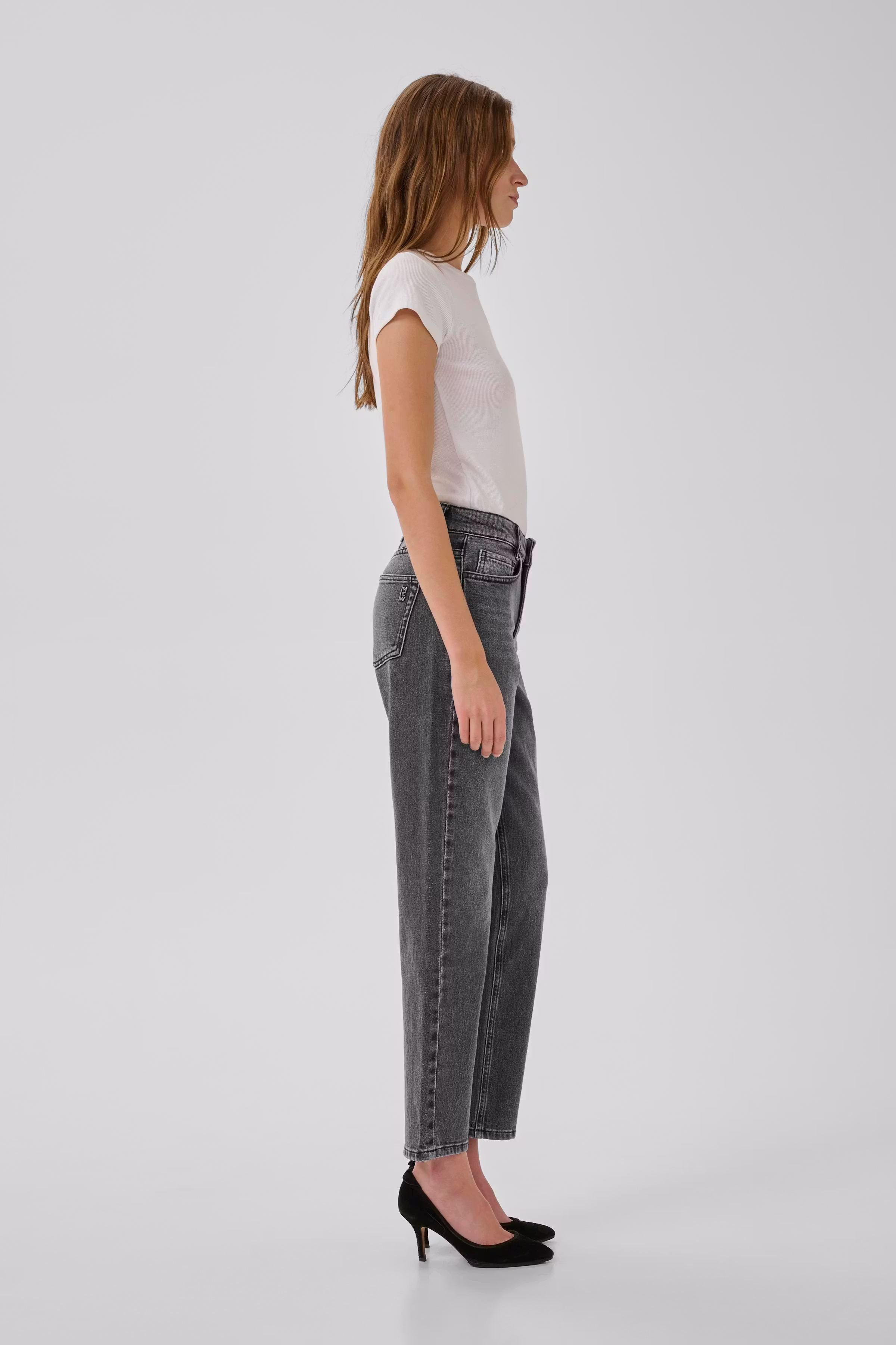 04 THE MOMMY HIGH TAPERED LOOKBOOK DETAIL 10704537-100087