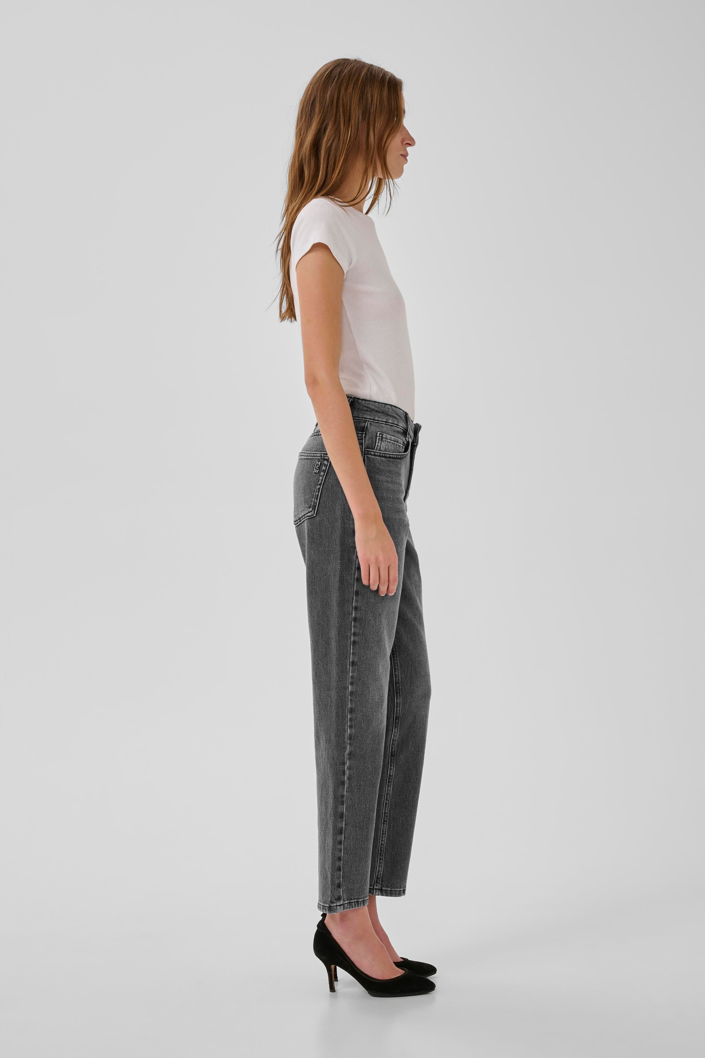 04 THE MOMMY HIGH TAPERED LOOKBOOK DETAIL 10704537-100087