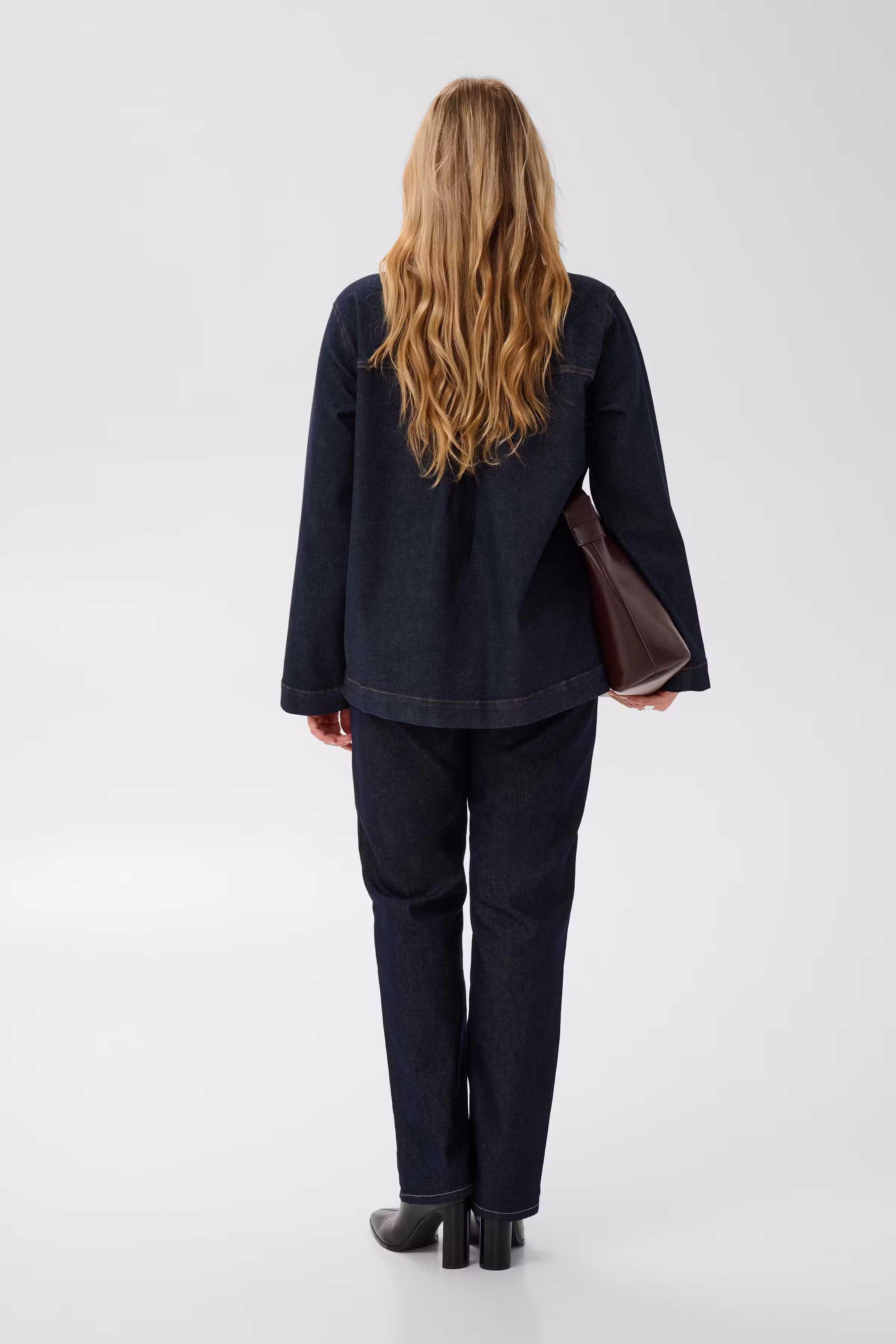 KCallie Hemd LOOKBOOK BACK 10584518-109824