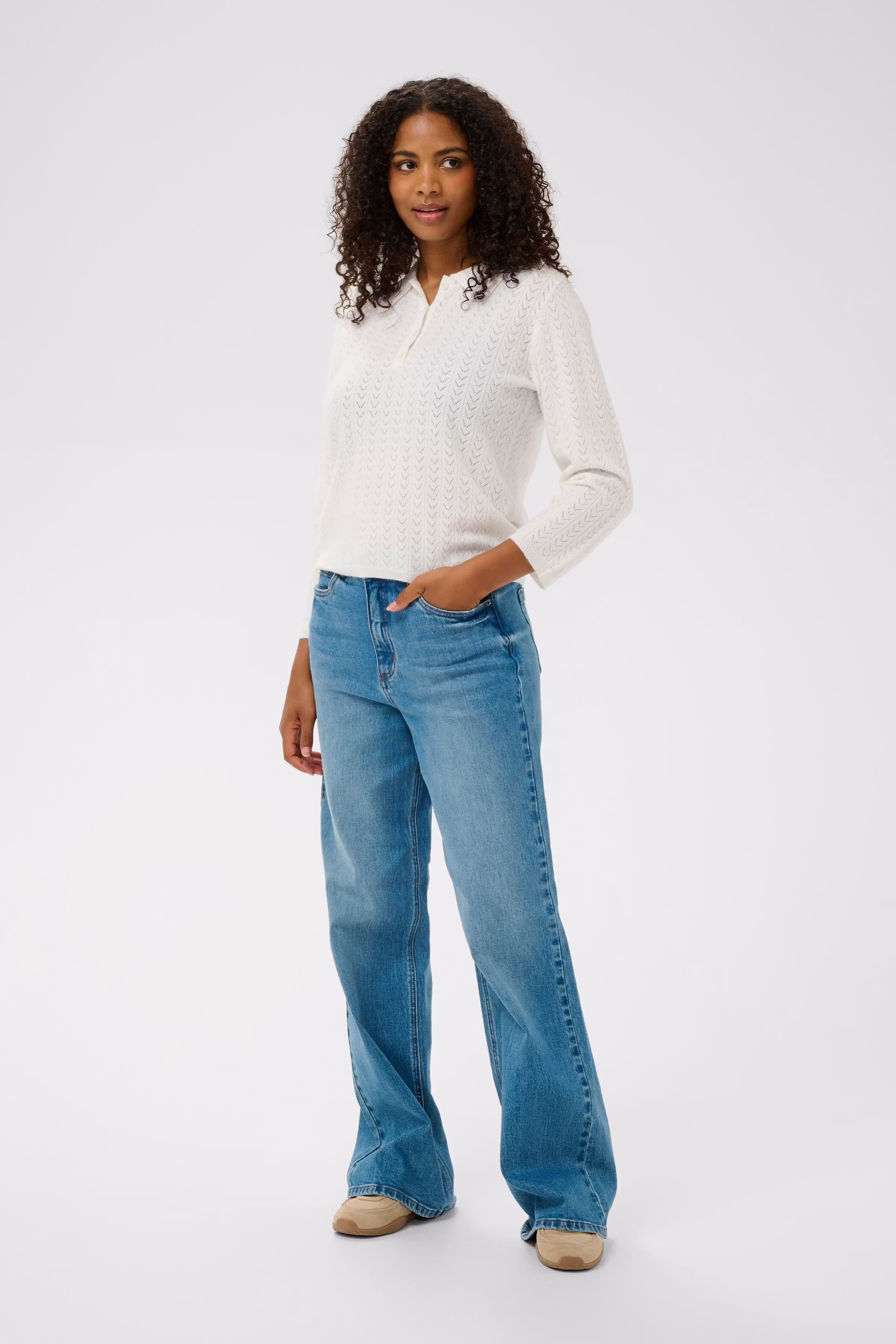 KAmera Pullover LOOKBOOK FRONT 10511134-110602