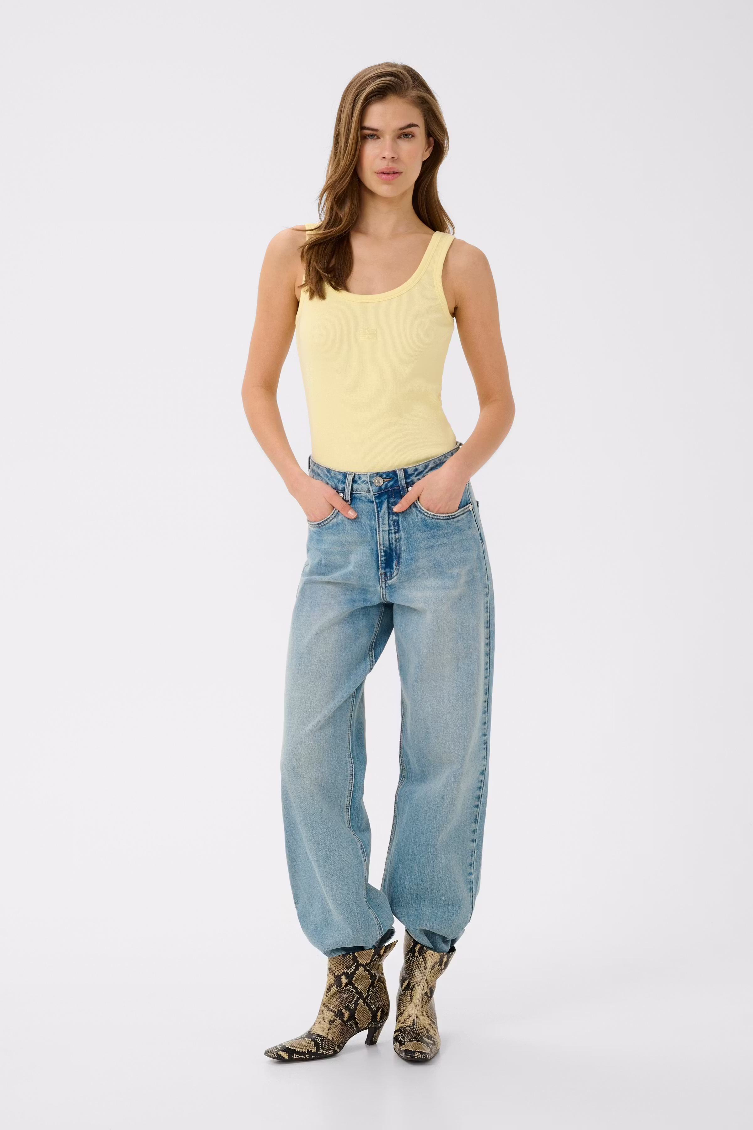 GZdrew Top LOOKBOOK FRONT 10910067-120722