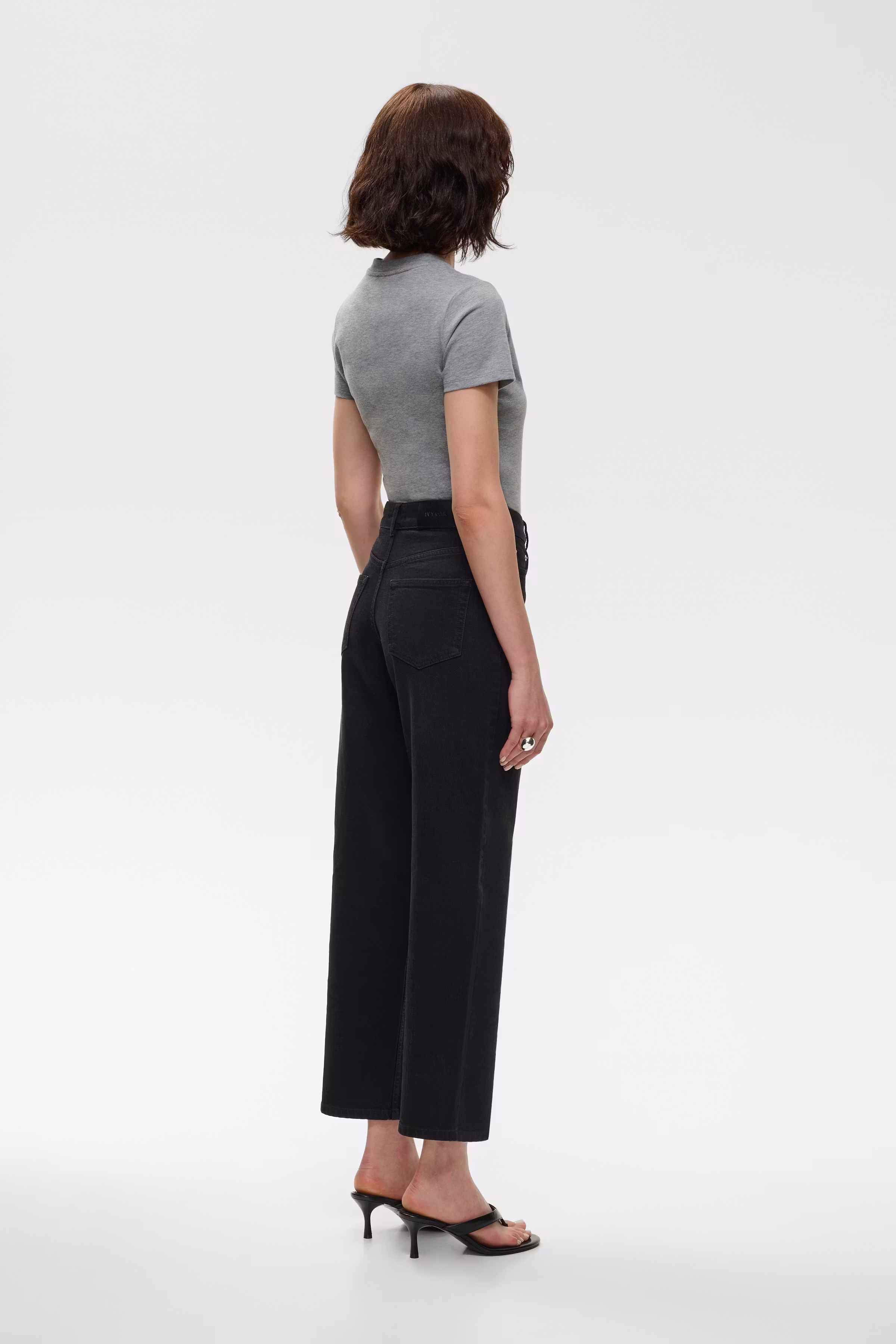 IOPetra Jeans LOOKBOOK BACK 30600157-BK998