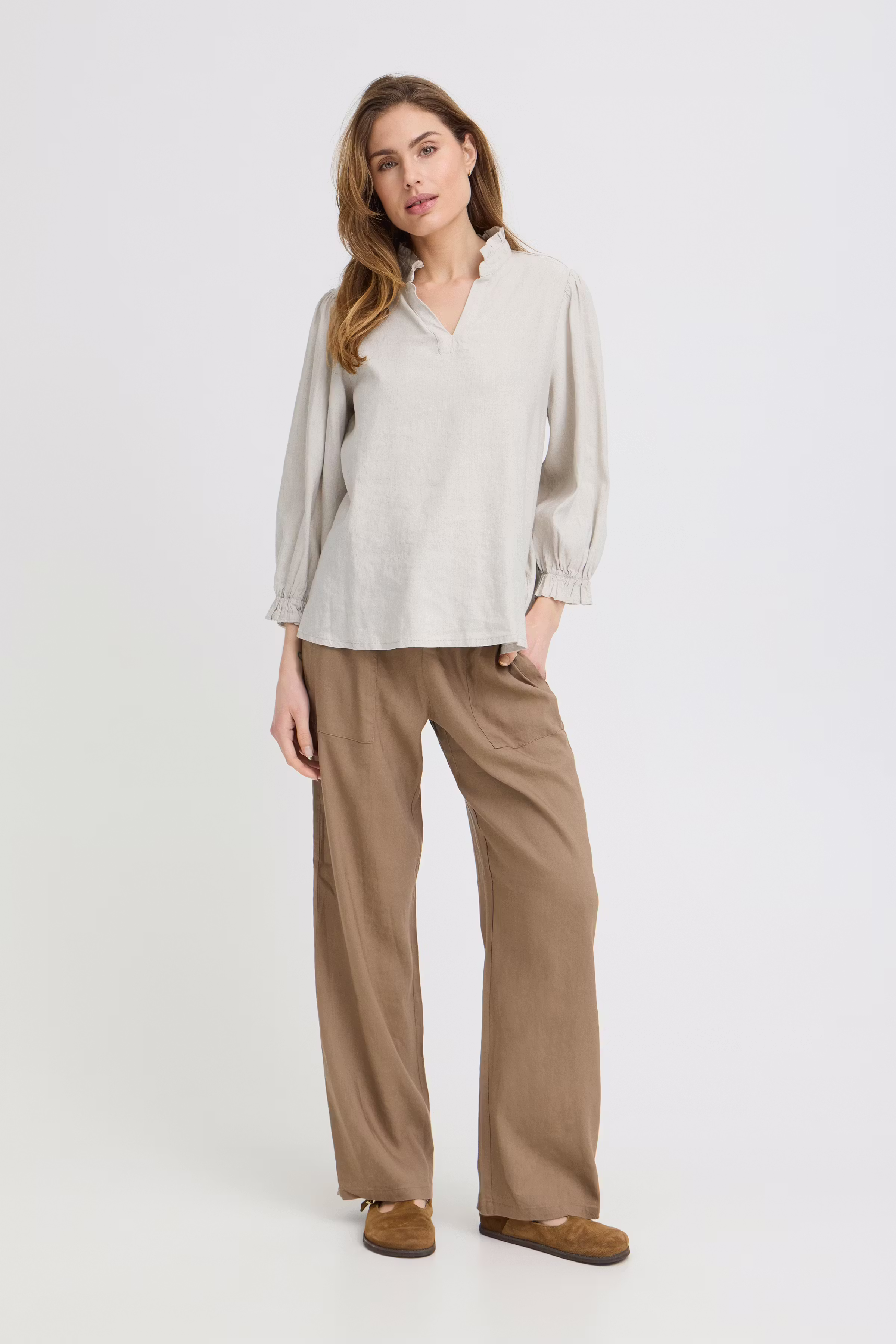 PZLUCA Bluse LOOKBOOK FRONT 50210428-1309071