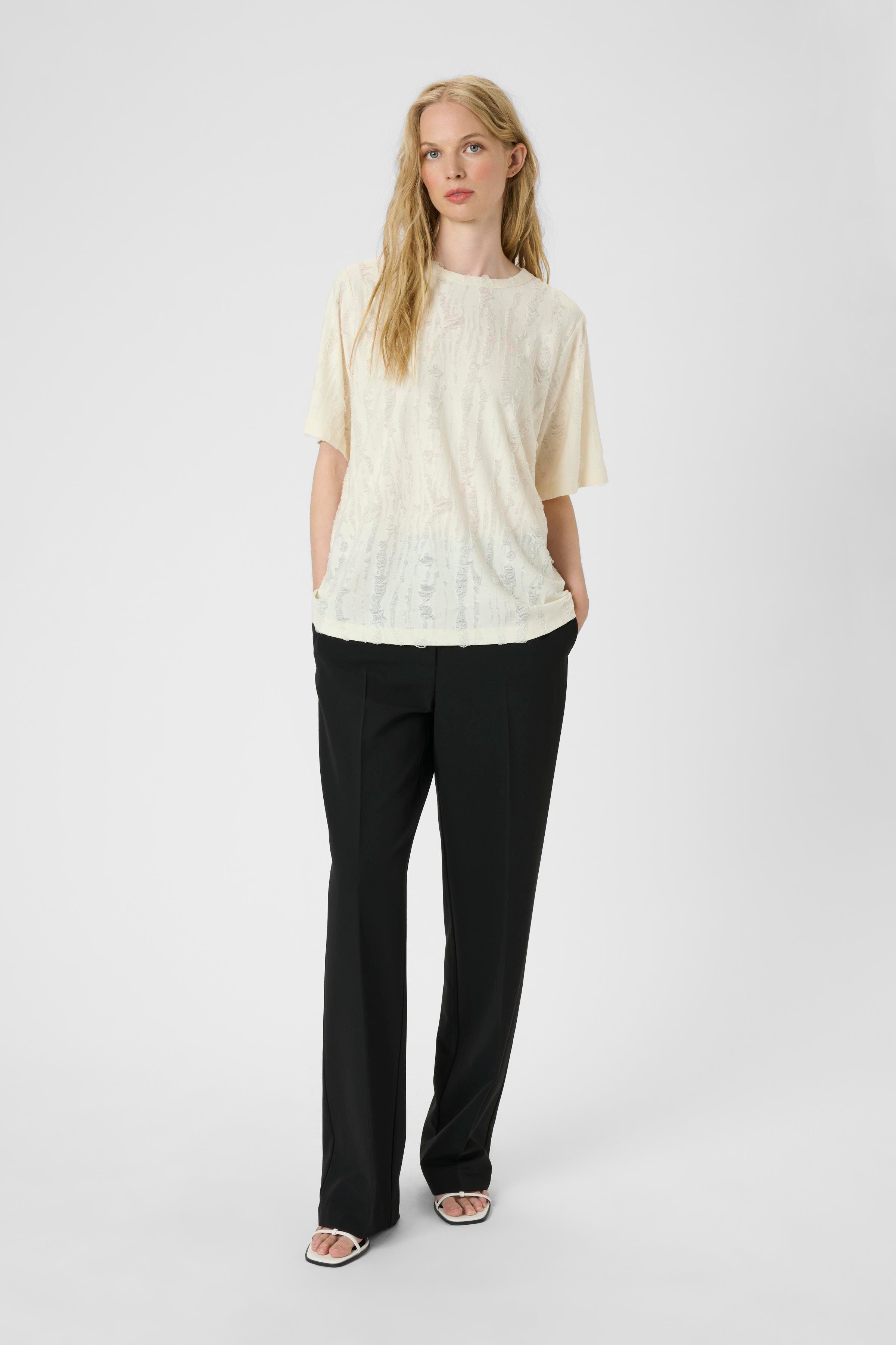 KBAlessia T-shirt LOOKBOOK FRONT 10105552-110103