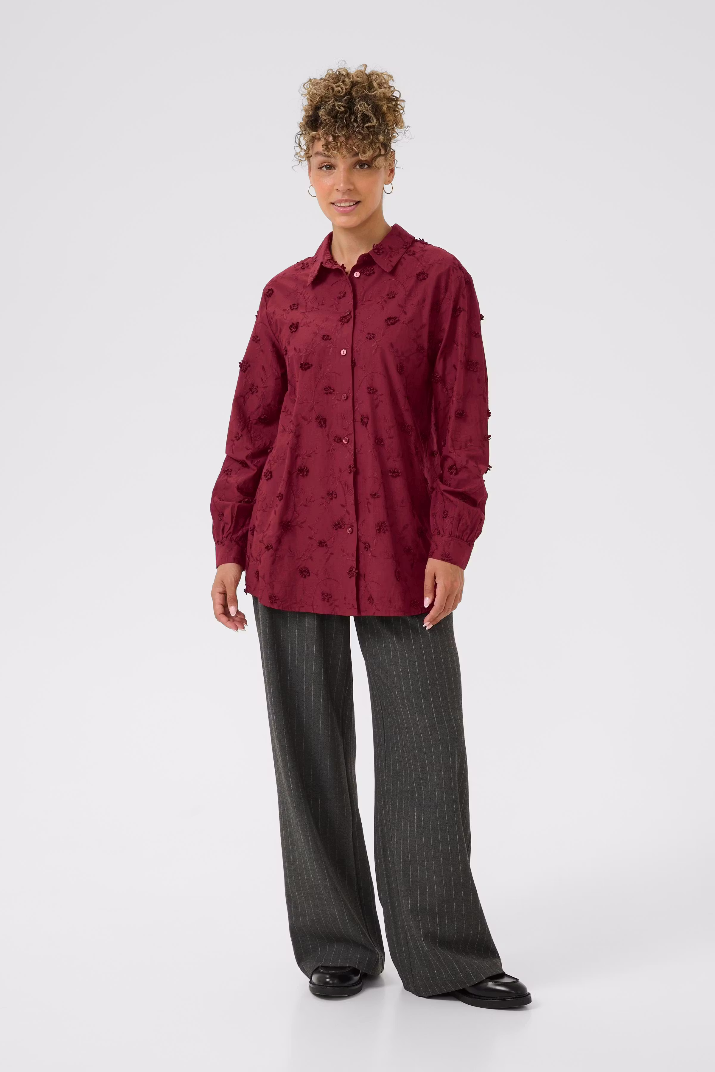 CROlivia Shirt LOOKBOOK FRONT 10614501-191522